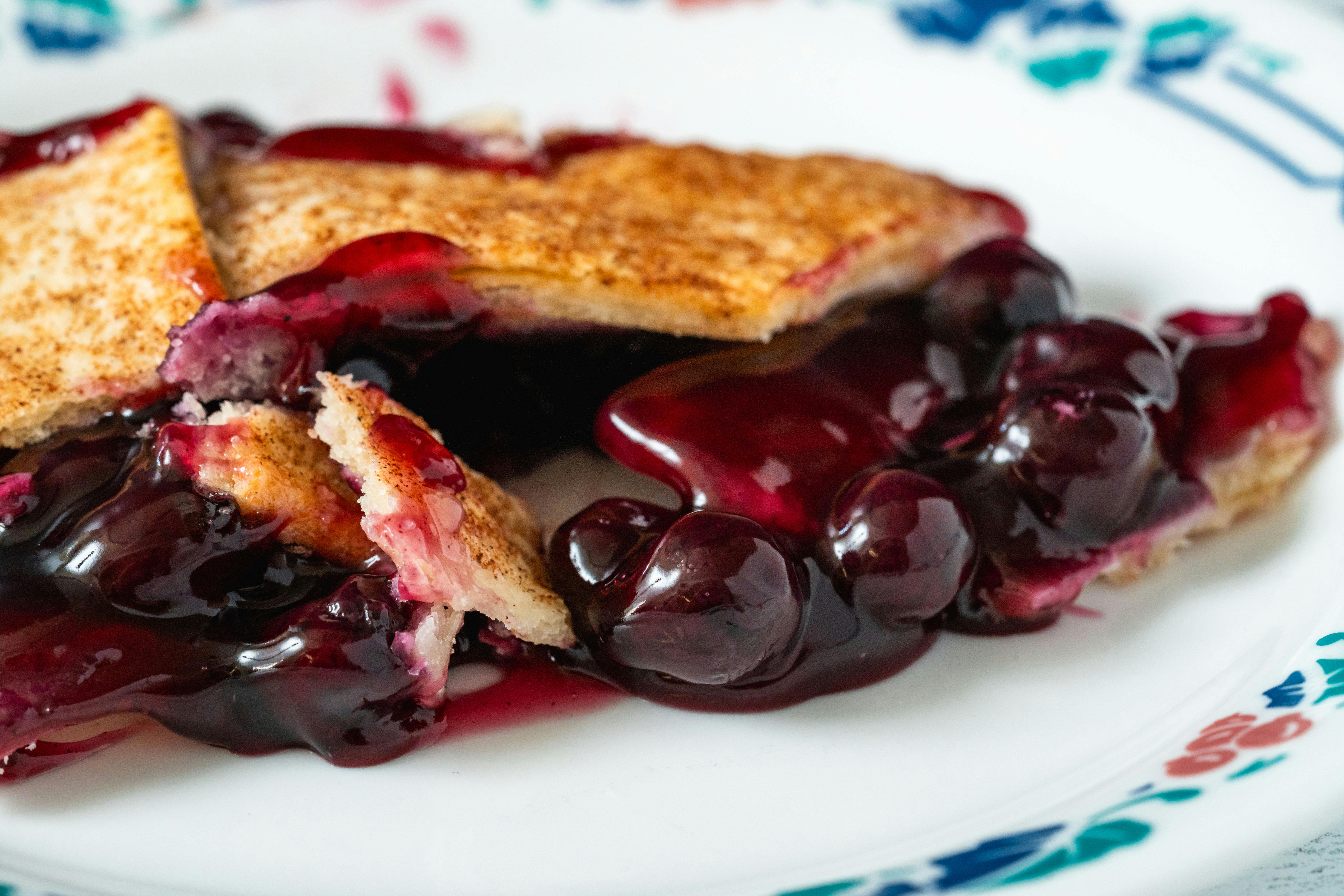 Georgia Cobbler (4") - Choose Your Own 4 Pack by Aunt Evelyn's Peach Cobbler - Alternate image 5