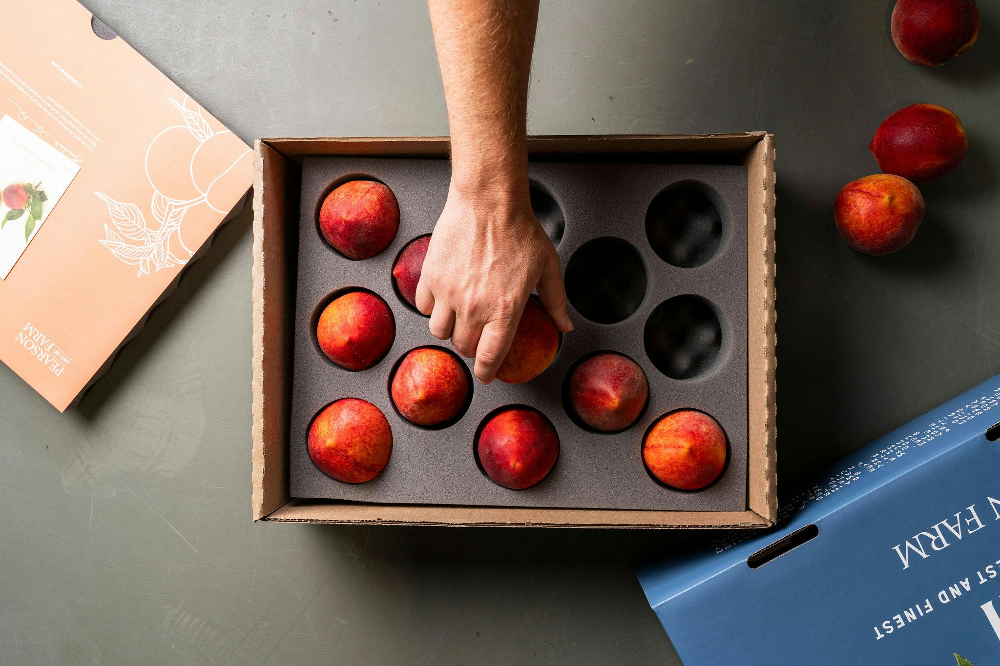 Georgia Peaches Gift Box - 26 Pack by Pearson Farm - Alternate image 5