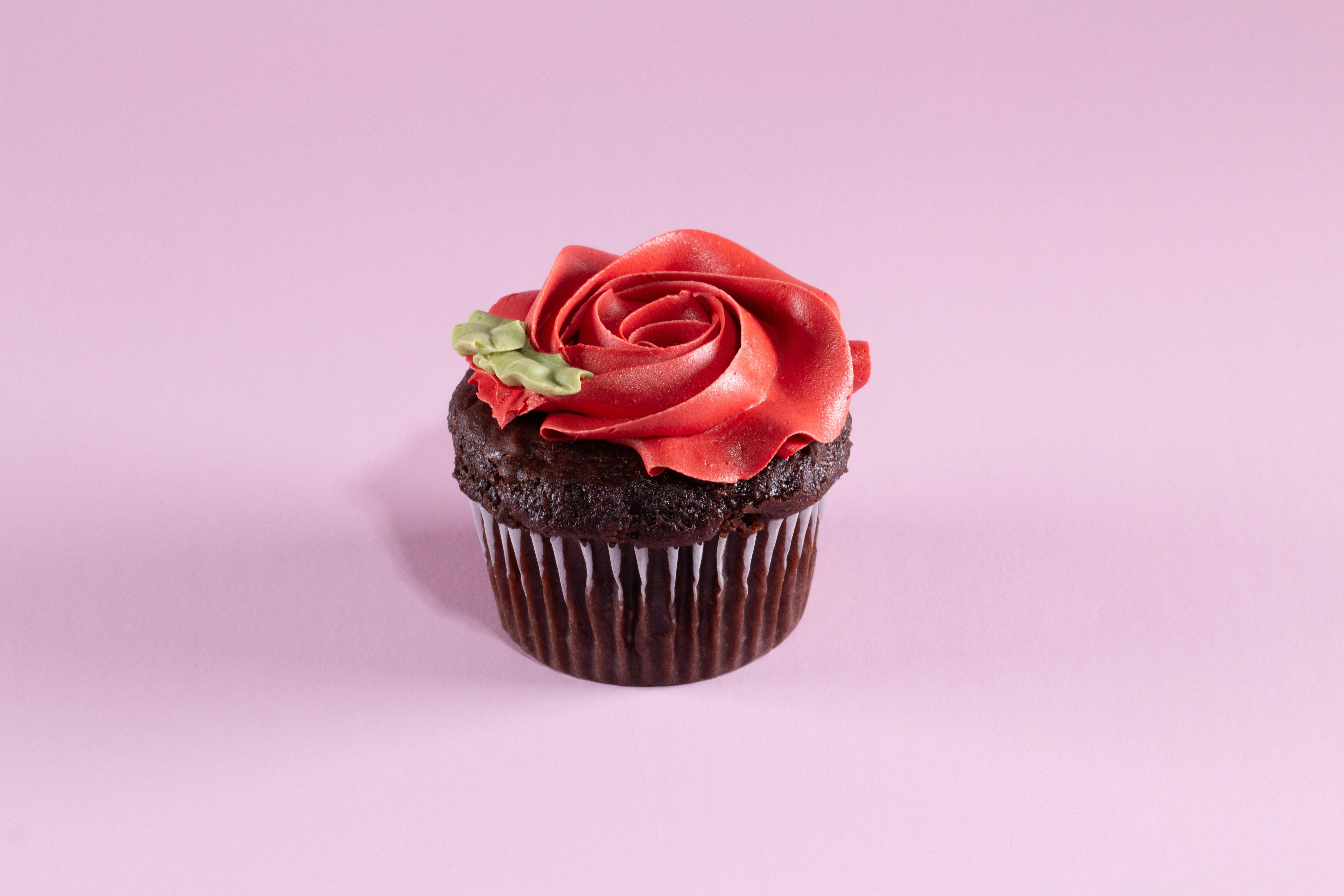 Vegan + Gluten Free Mother's Day Bouquet Cupcakes - 12 Pack by Erin McKenna's Bakery - Alternate image 5