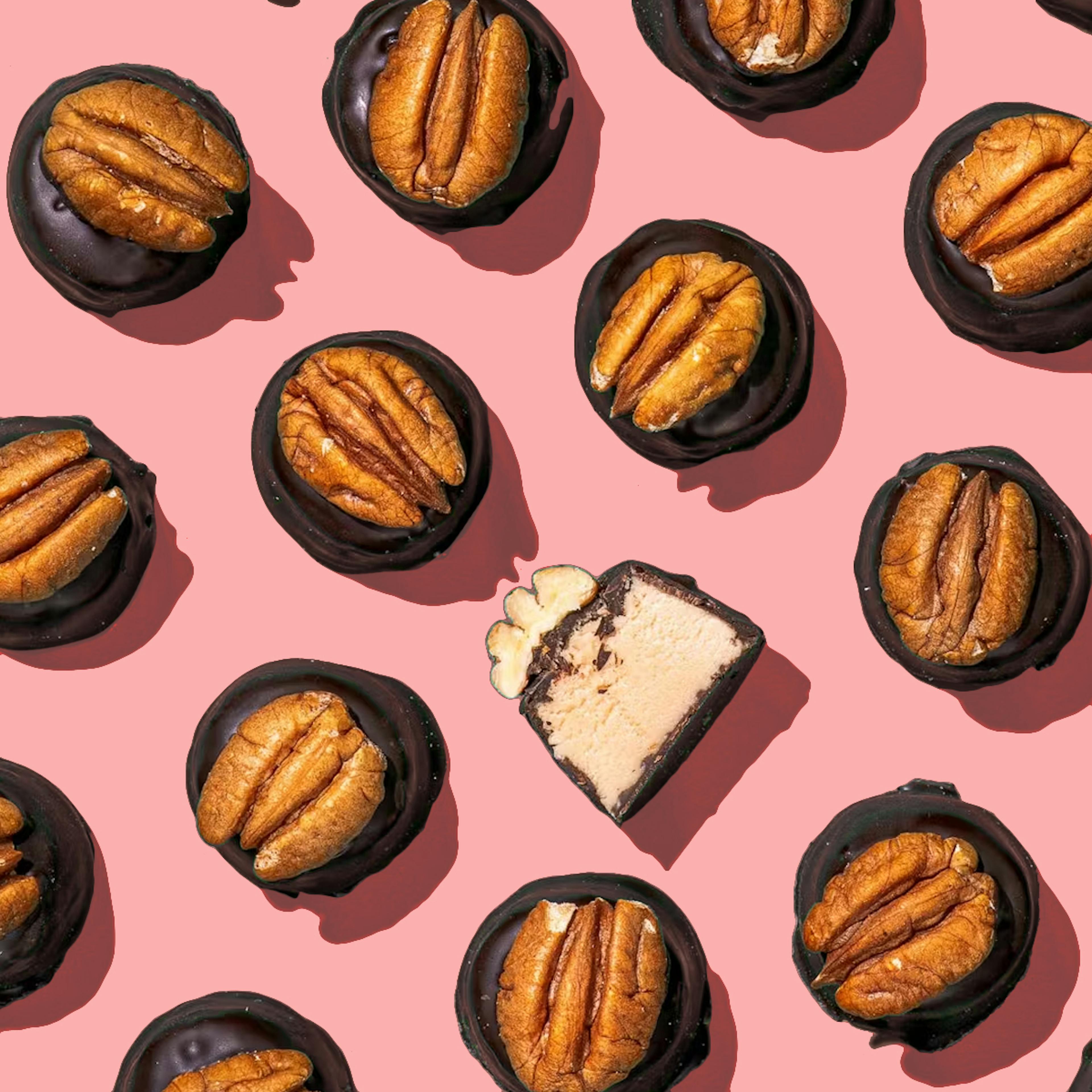 Kentucky Derby® Cocktail Kit + Woodford Reserve® Bourbon Balls by Kentucky Derby® - Alternate image 4