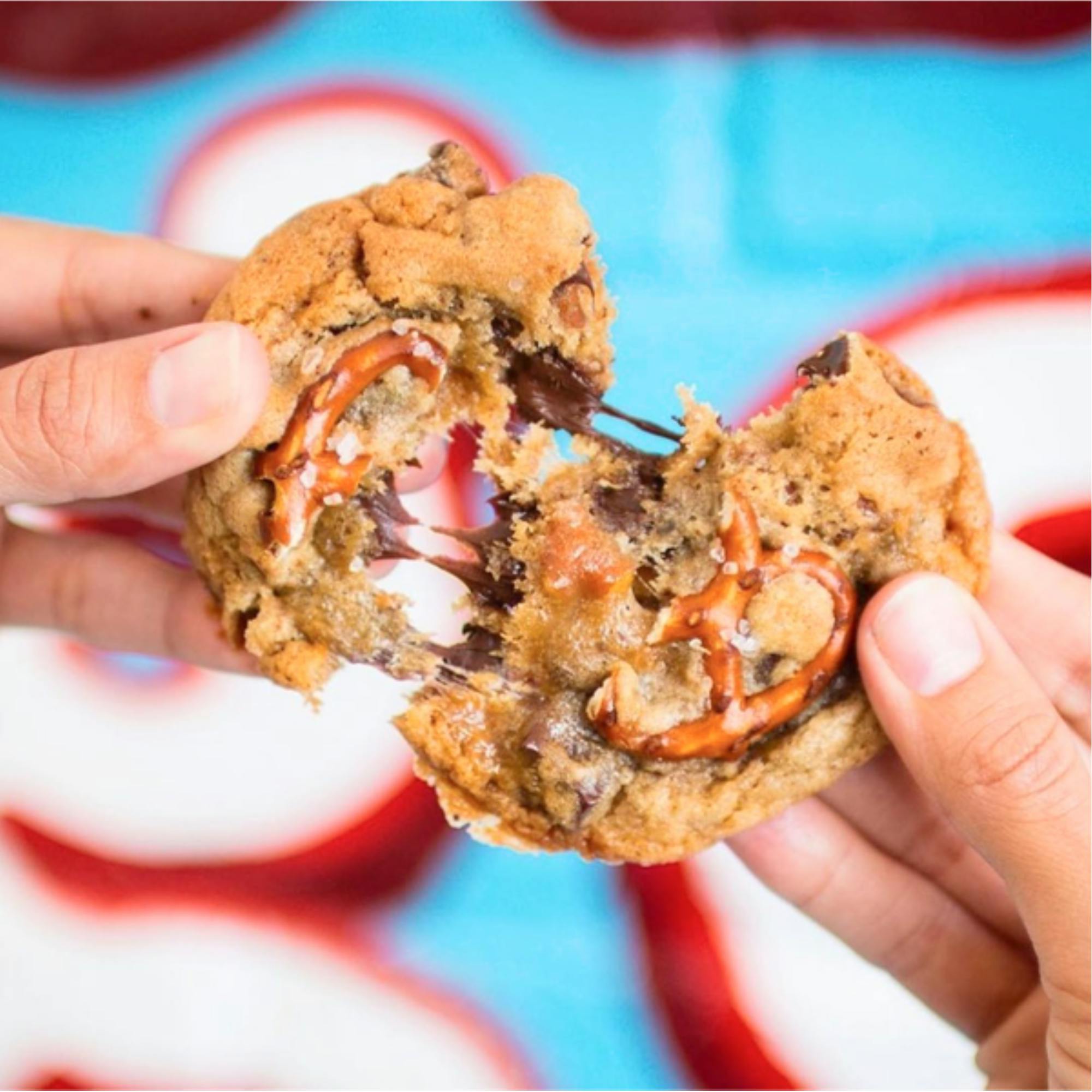 Father's Day "Donut" Cookie Box - 12 Pack by Cookie Good - Alternate image 8