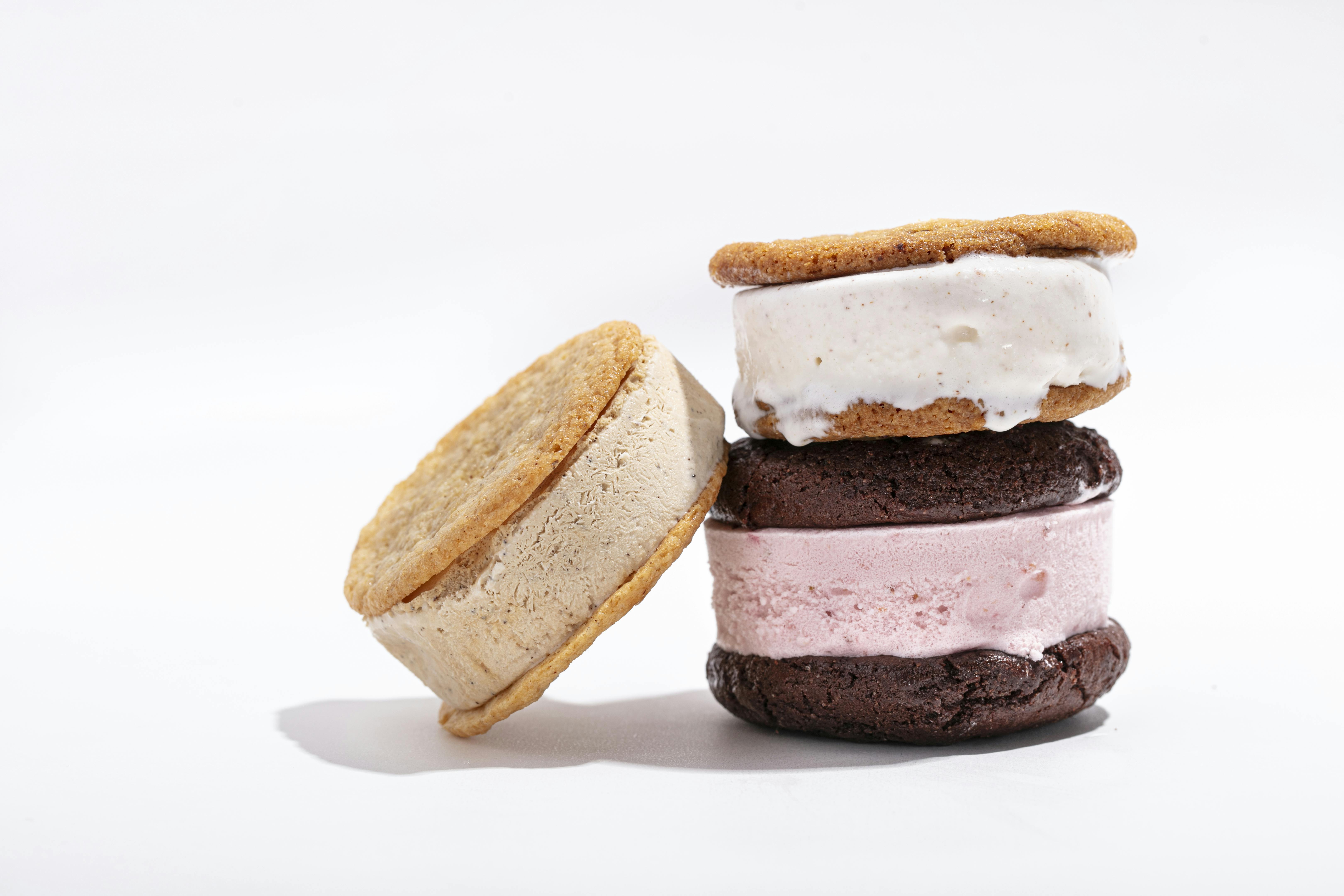 Ice Cream Sandwiches - 6 Pack by La Newyorkina - Alternate image 1