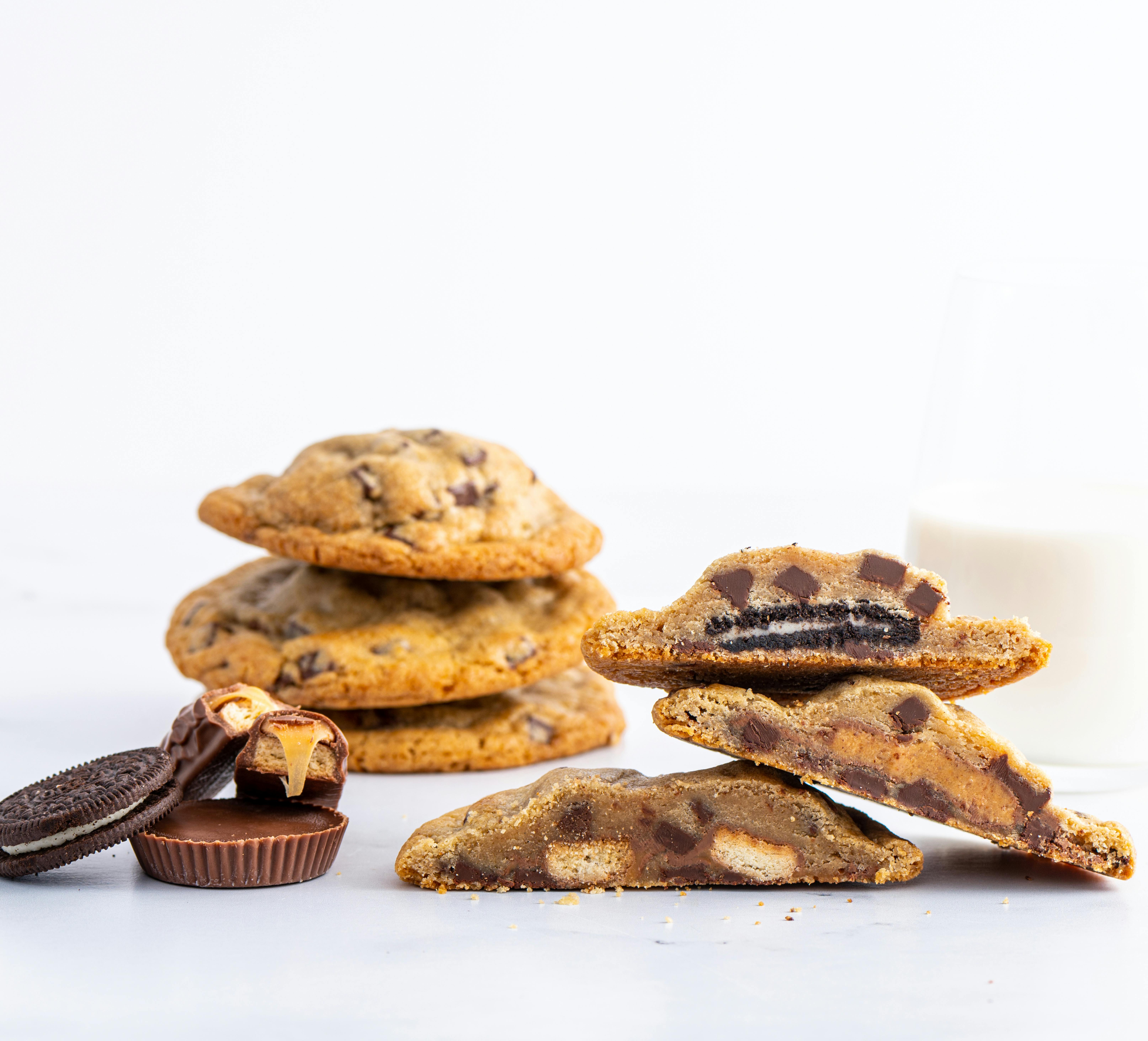 Graduation Cookie Sampler - 18 Pack by Sweet E's Bake Shop - Alternate image 3