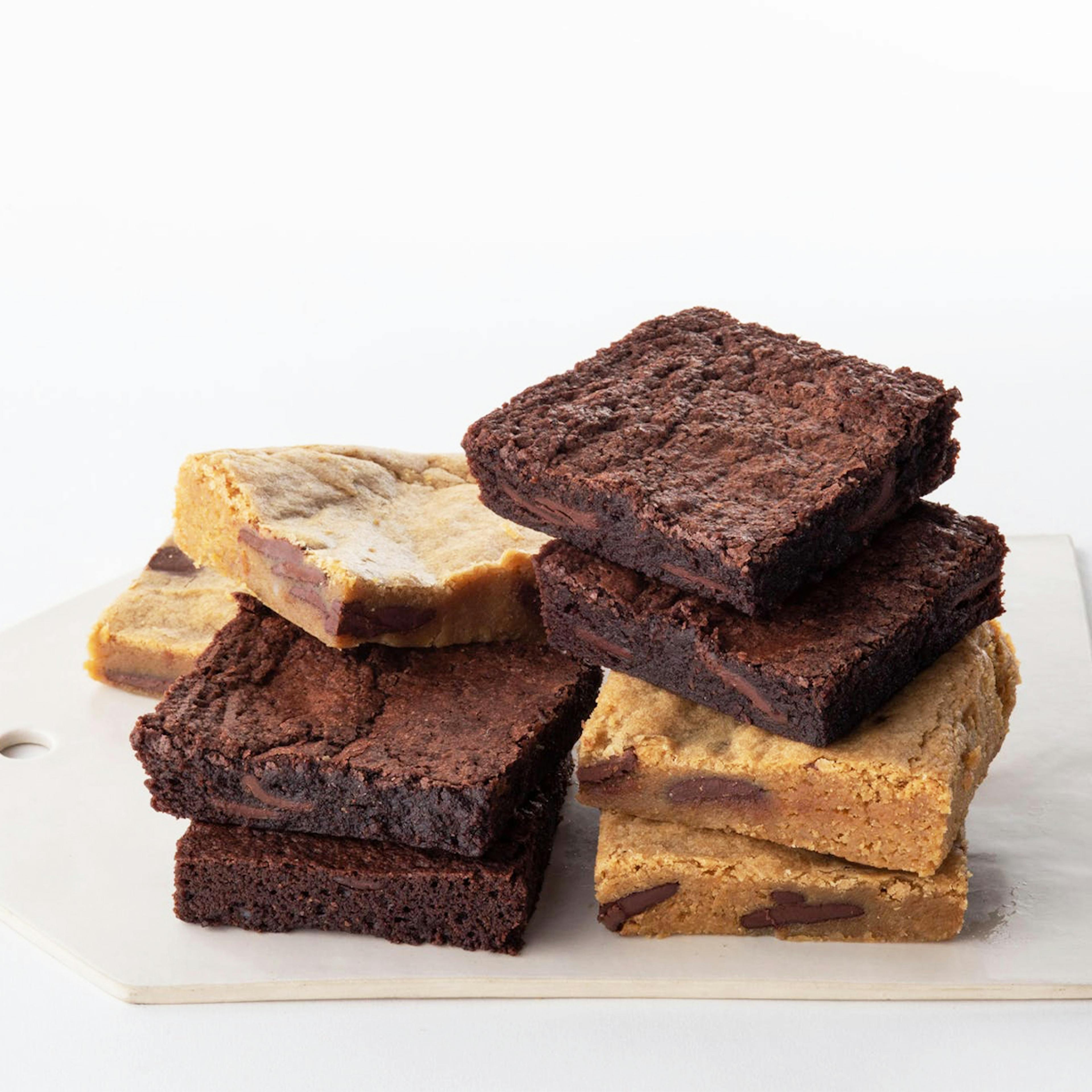 Brownie + Blondie Gift Tin - 8 Pack by Magnolia Bakery