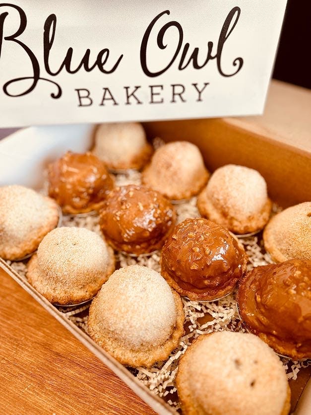 Mini Levee High Apple Pie by Blue Owl Bakery - Alternate image 6