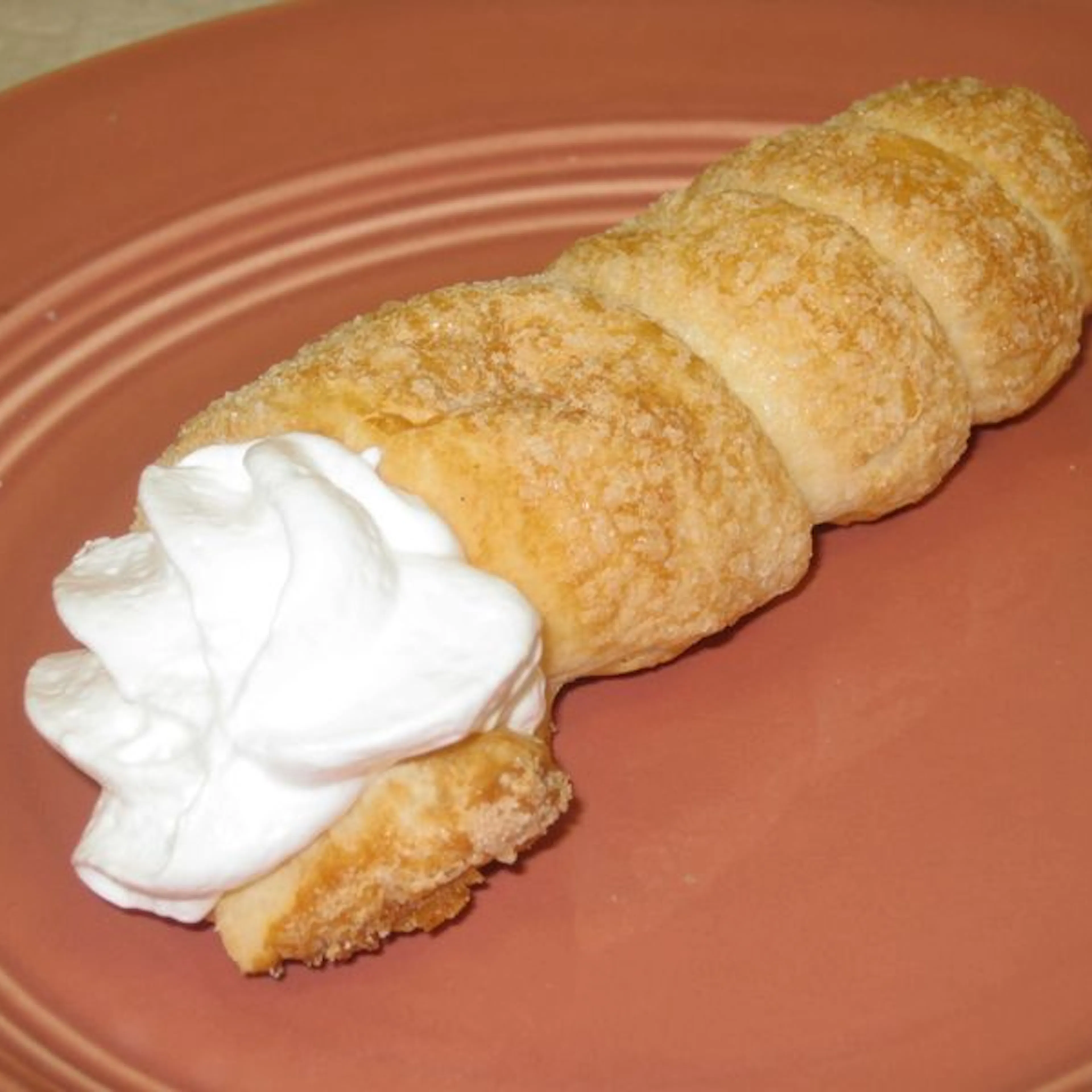Creme Horn by Jaarsma Bakery - Alternate image 1