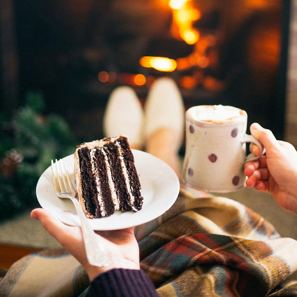 Hot Cocoa Cake by Caroline's Cakes - Alternate image 3