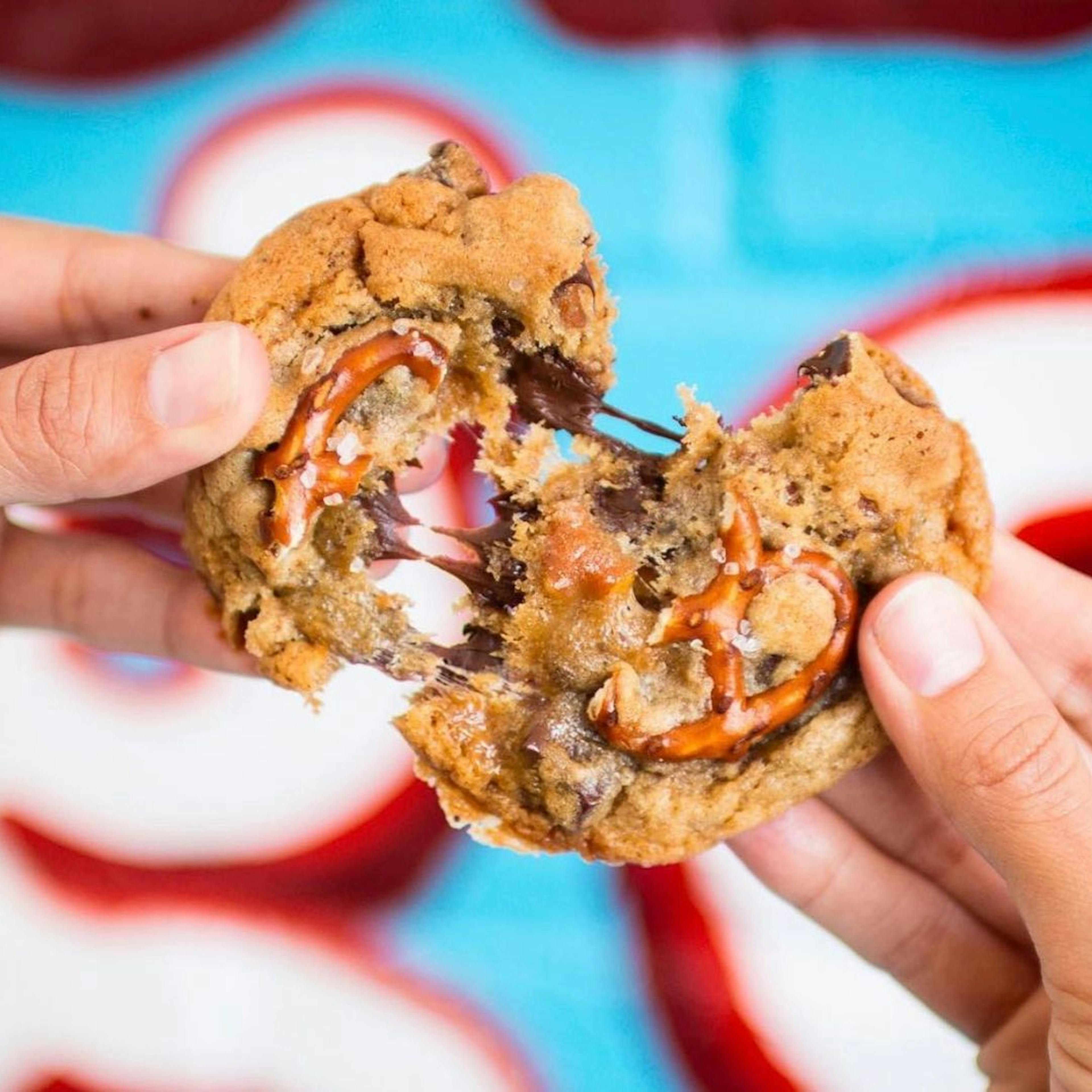 Halloween Cookie Box - 12 Pack by Cookie Good - Alternate image 9