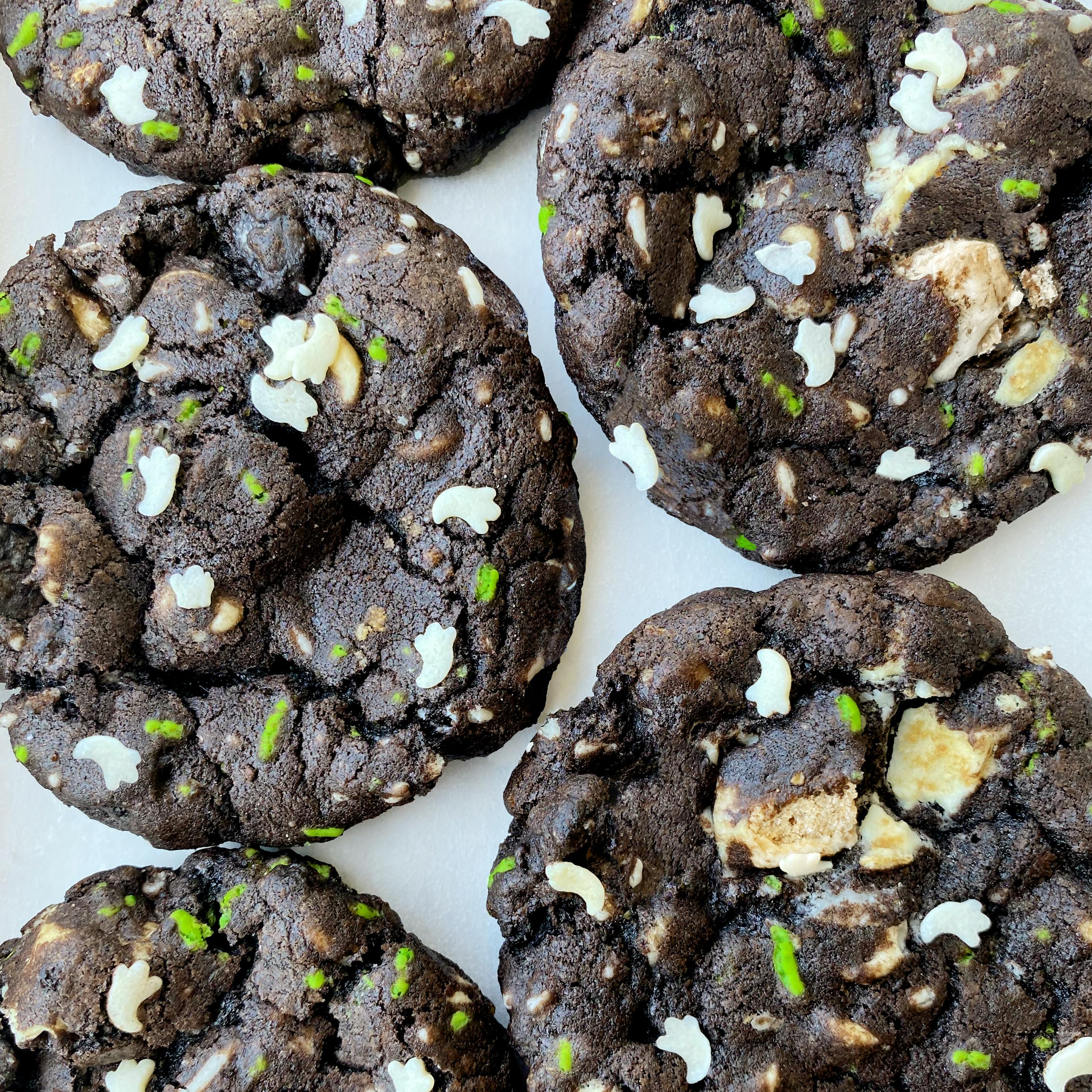 Halloween Cookie Box - 12 Pack by Cookie Good - Alternate image 4