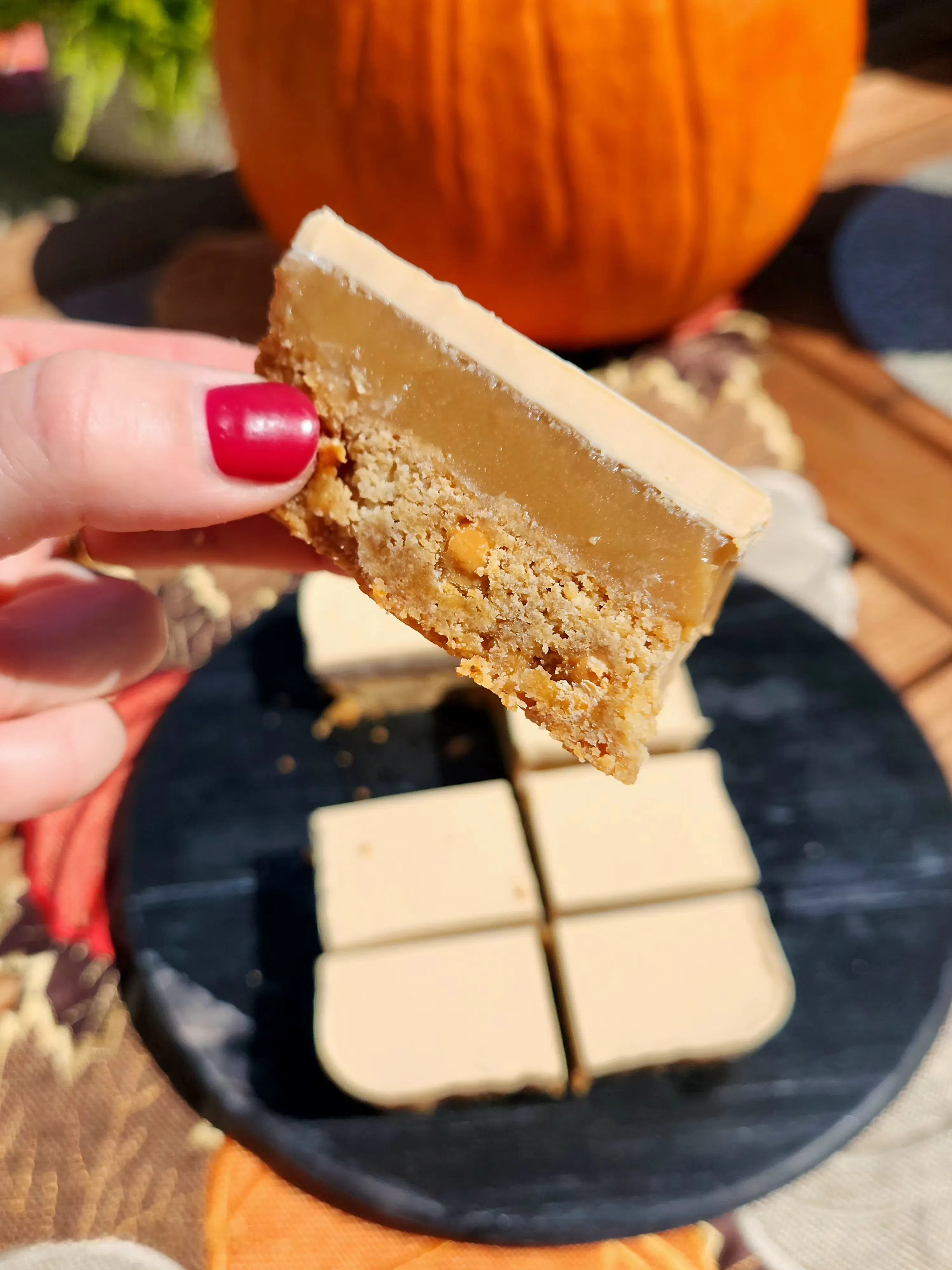 Butterscotch Millionaire's Shortbread Tray by Shortbread Society - Alternate image 3
