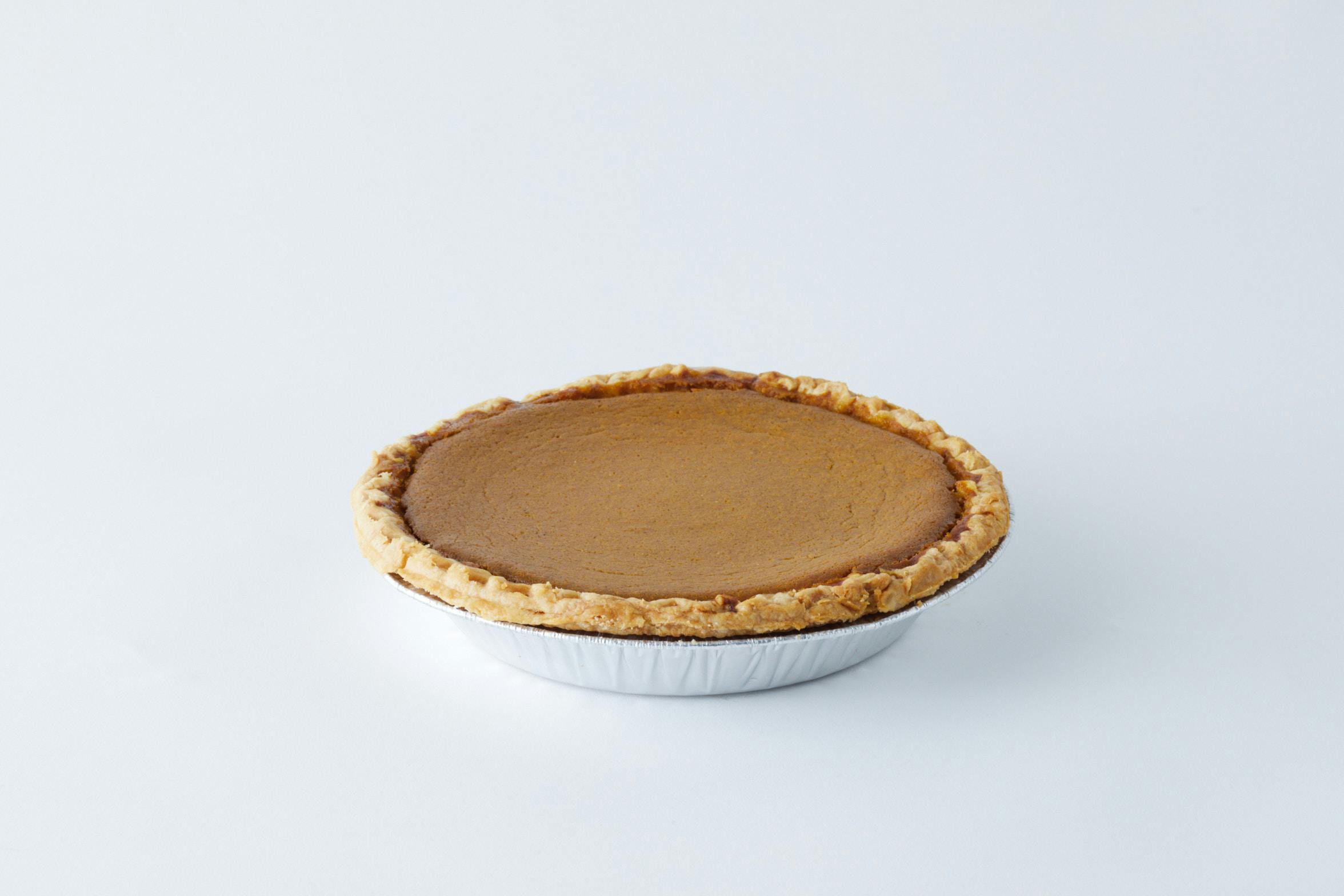 Thanksgiving Banana Pudding + Pie Combo by Magnolia Bakery - Alternate image 10