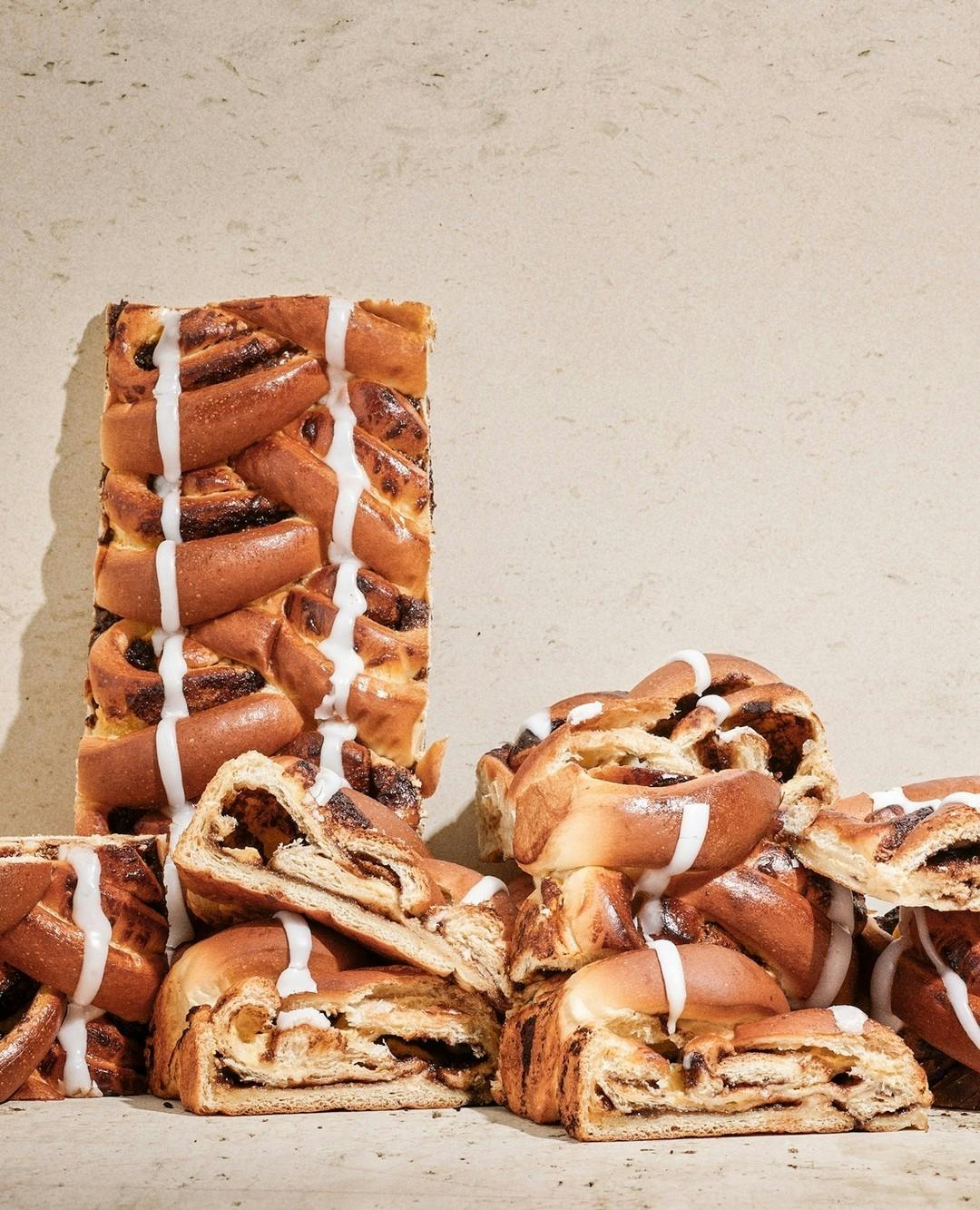 Signature Cinnamon Social Danish Pastry by Ole & Steen Bakery - Alternate image 3