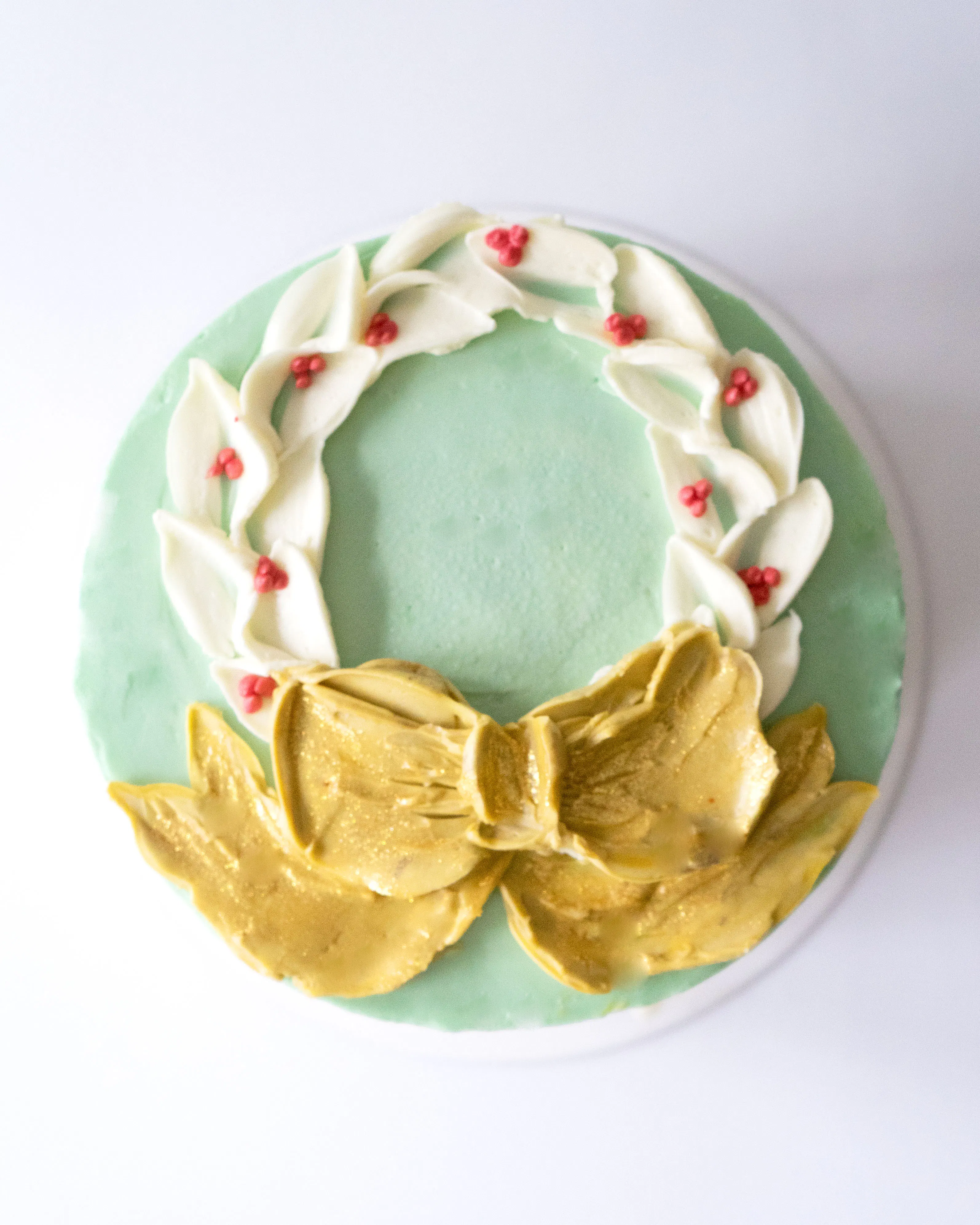 Christmas Decorated Vanilla Cake with Biscoff Buttercream by Miri Nadler Cakes - Alternate image 2