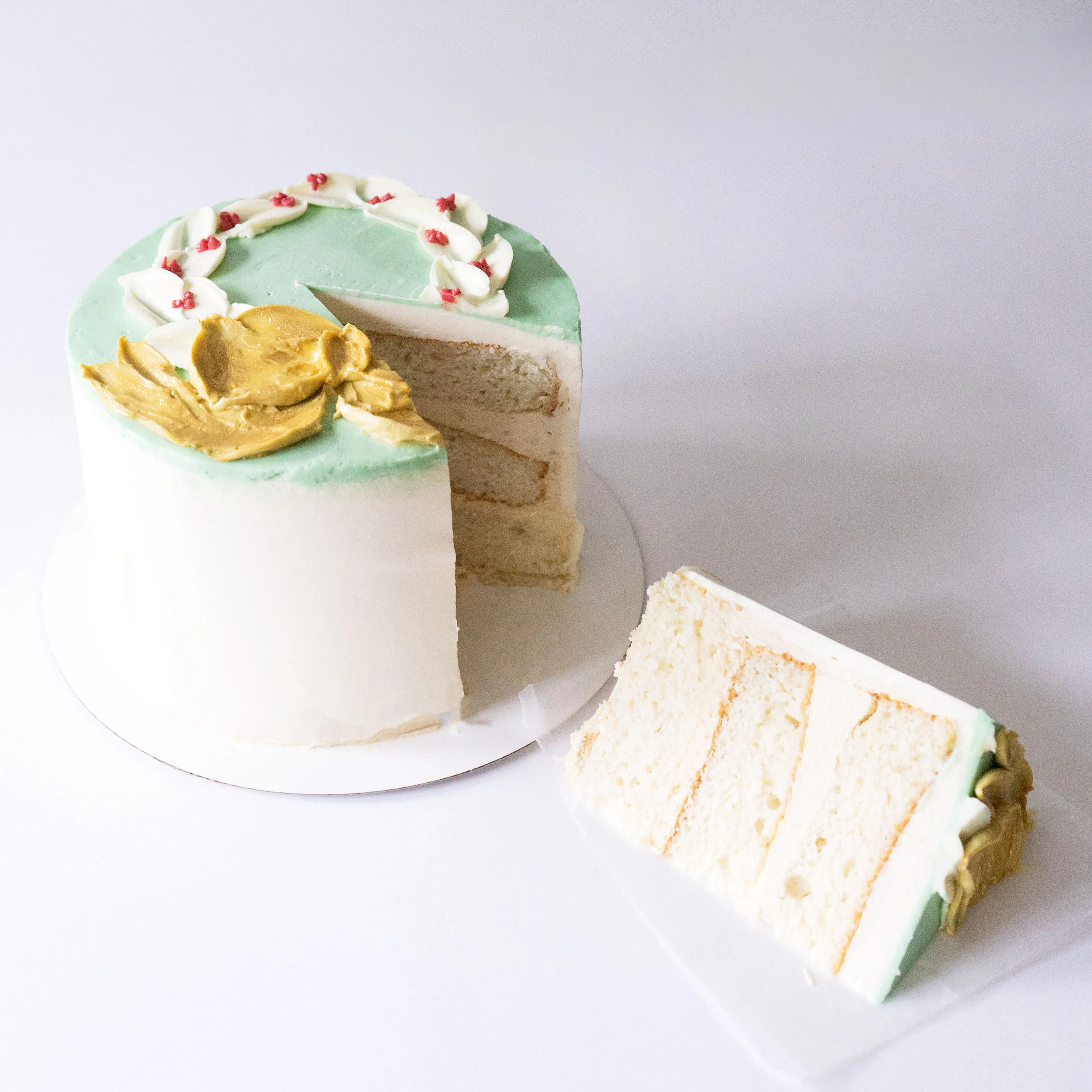 Christmas Decorated Vanilla Cake with Biscoff Buttercream by Miri Nadler Cakes - Alternate image 1