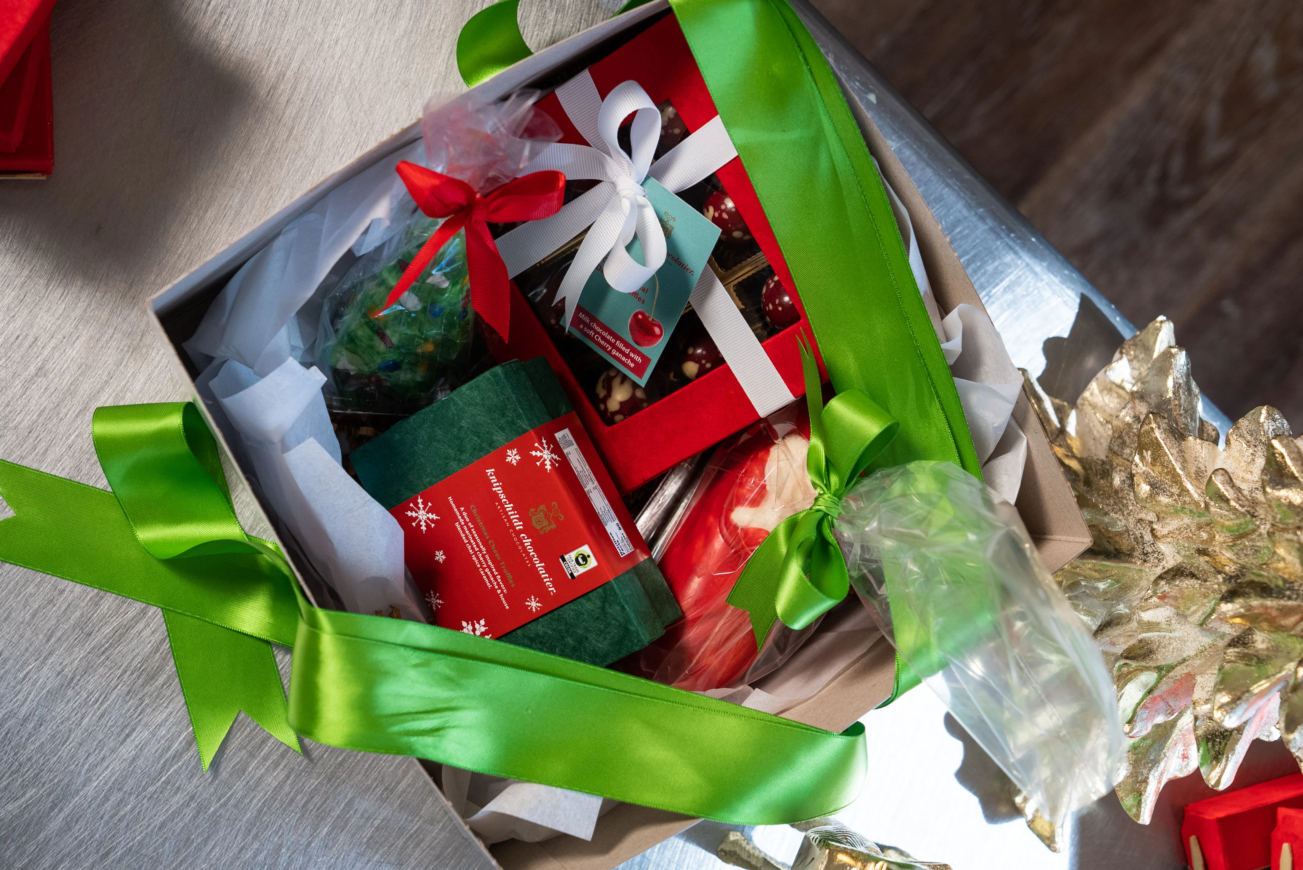 "Naughty or Nice" Gift Set by Knipschildt Chocolatier