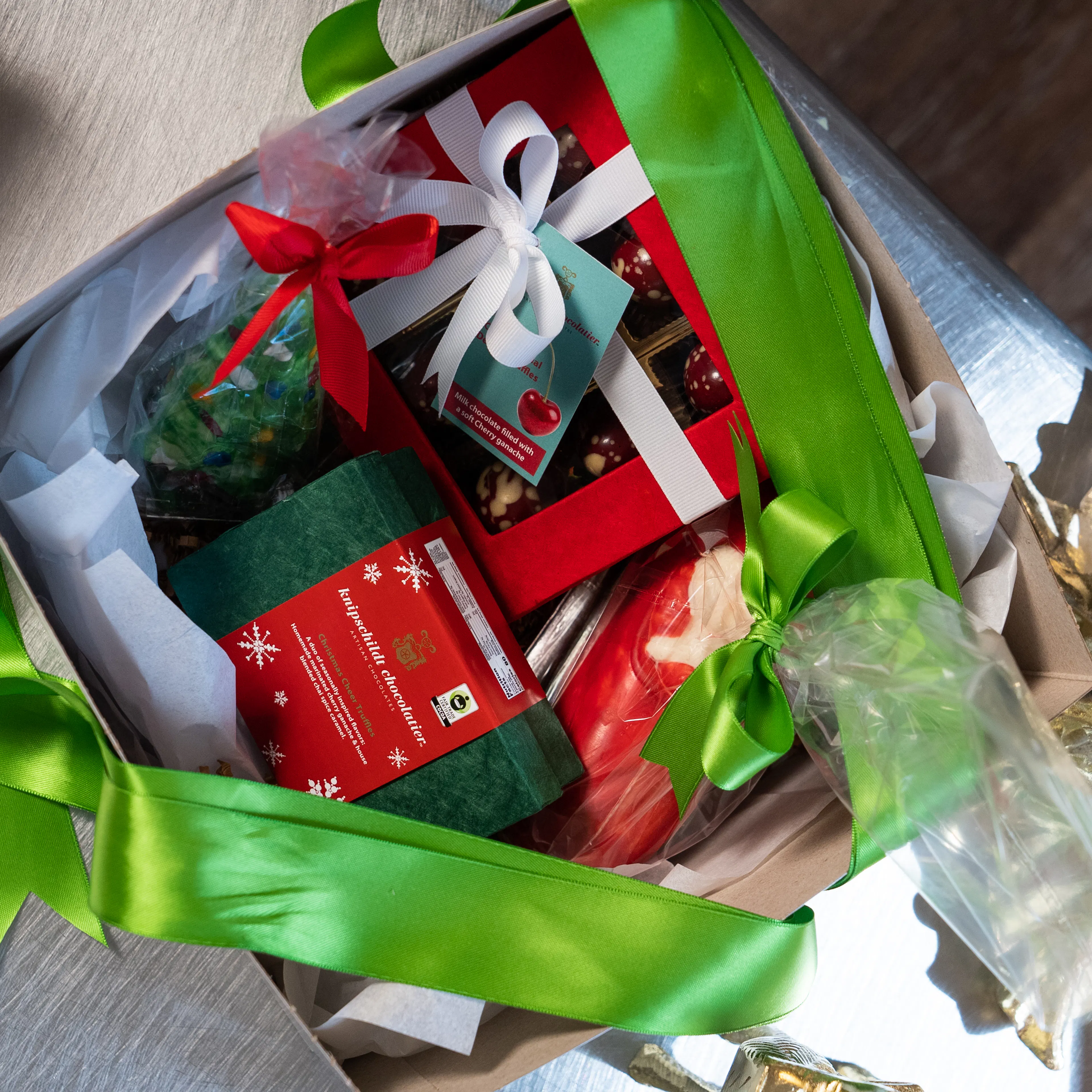 "Naughty or Nice" Gift Set by Knipschildt Chocolatier