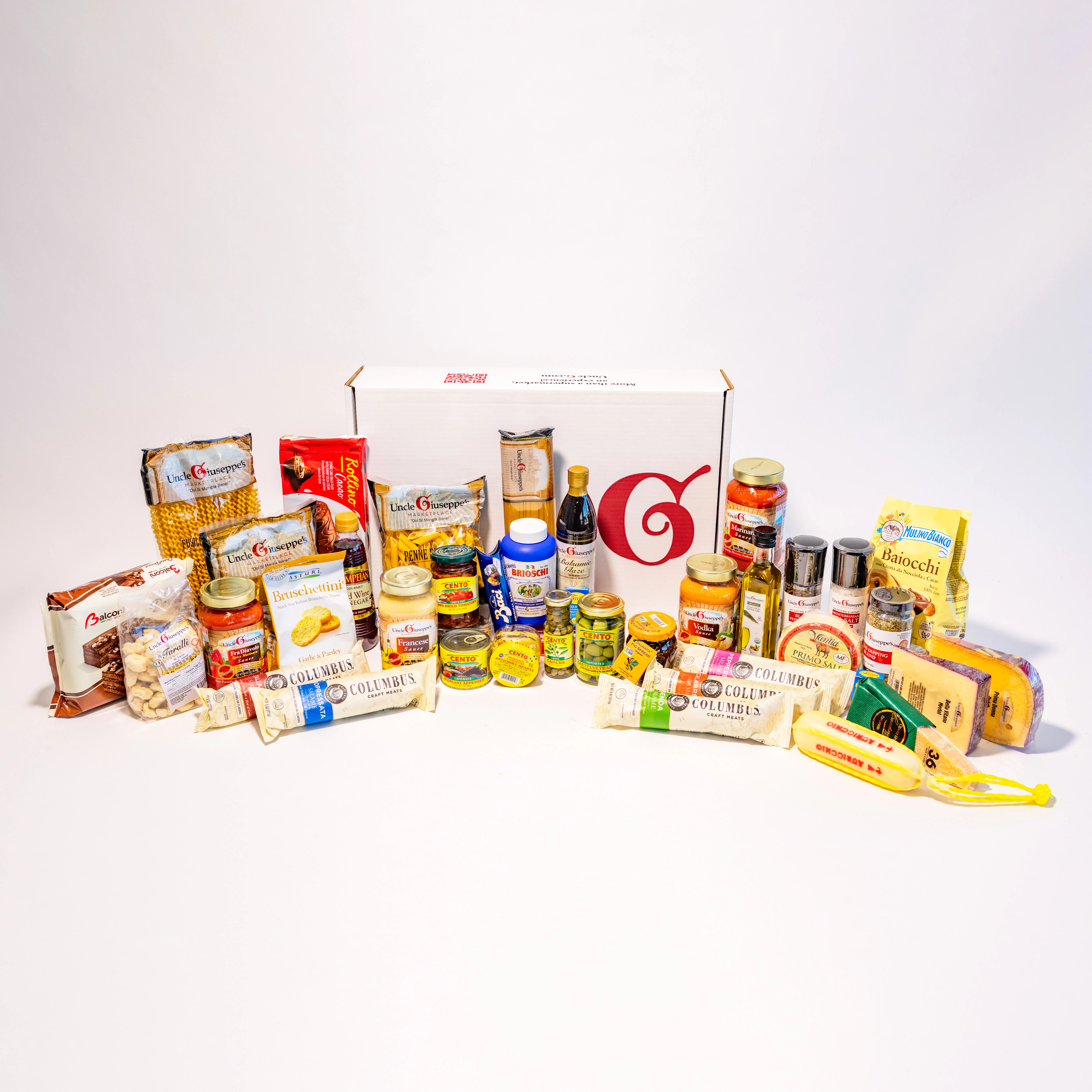 Ultimate Italian Gift Box by Uncle Giuseppe's Marketplace