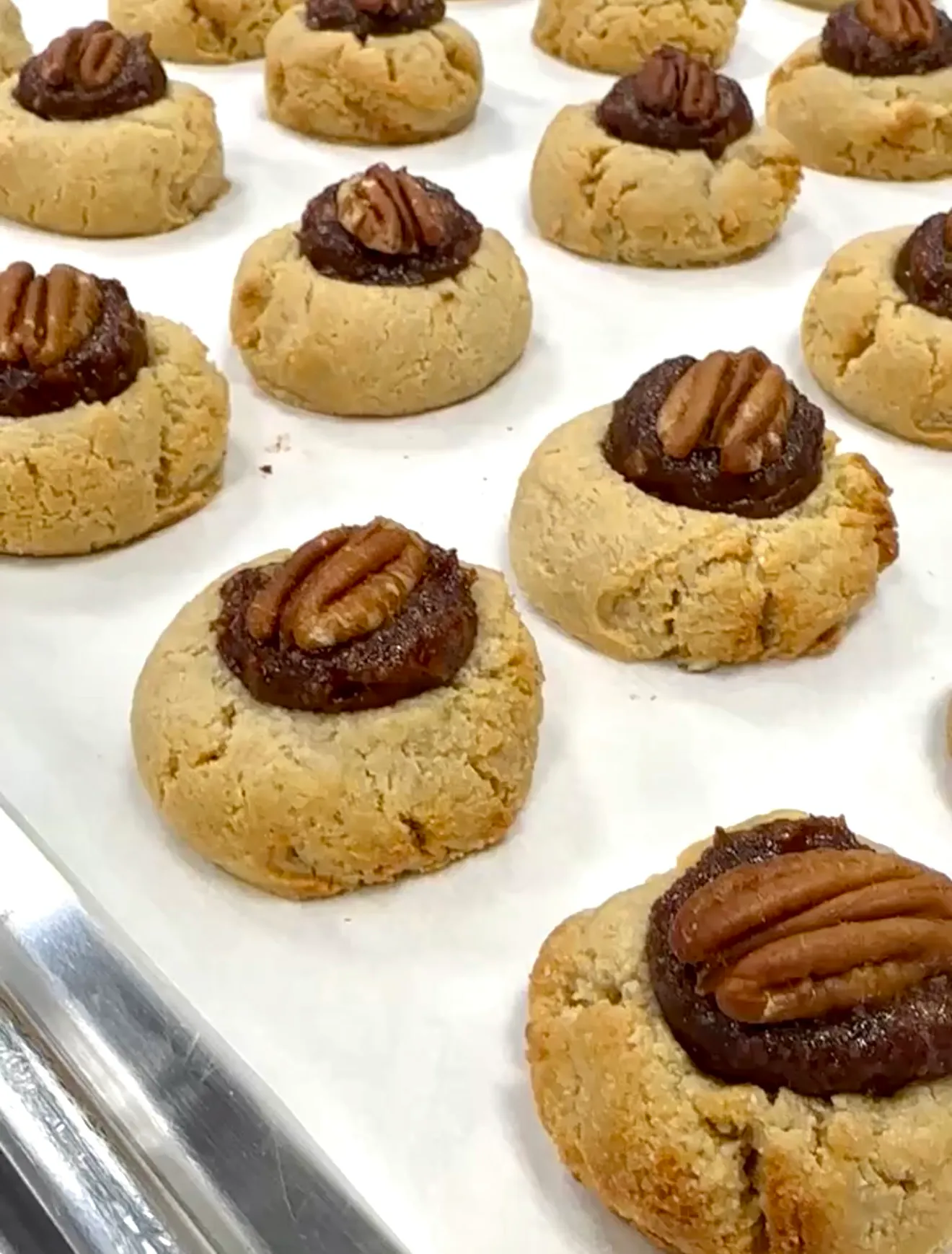 Paleo Pecan Pie Bites - 8 Pack by Stylish Spoon