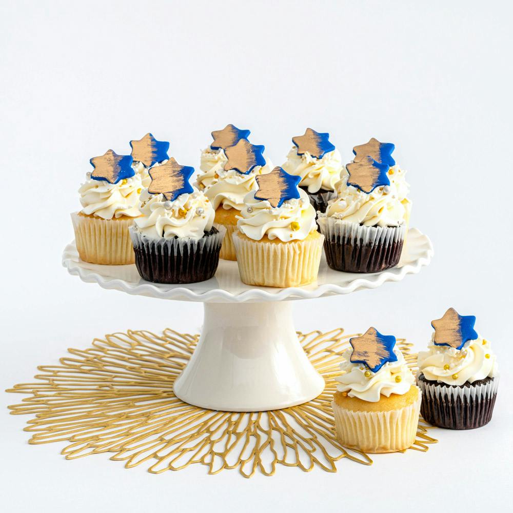 Hanukkah Sweet Treats Bundle by Sweet E's Bake Shop - Alternate image 3