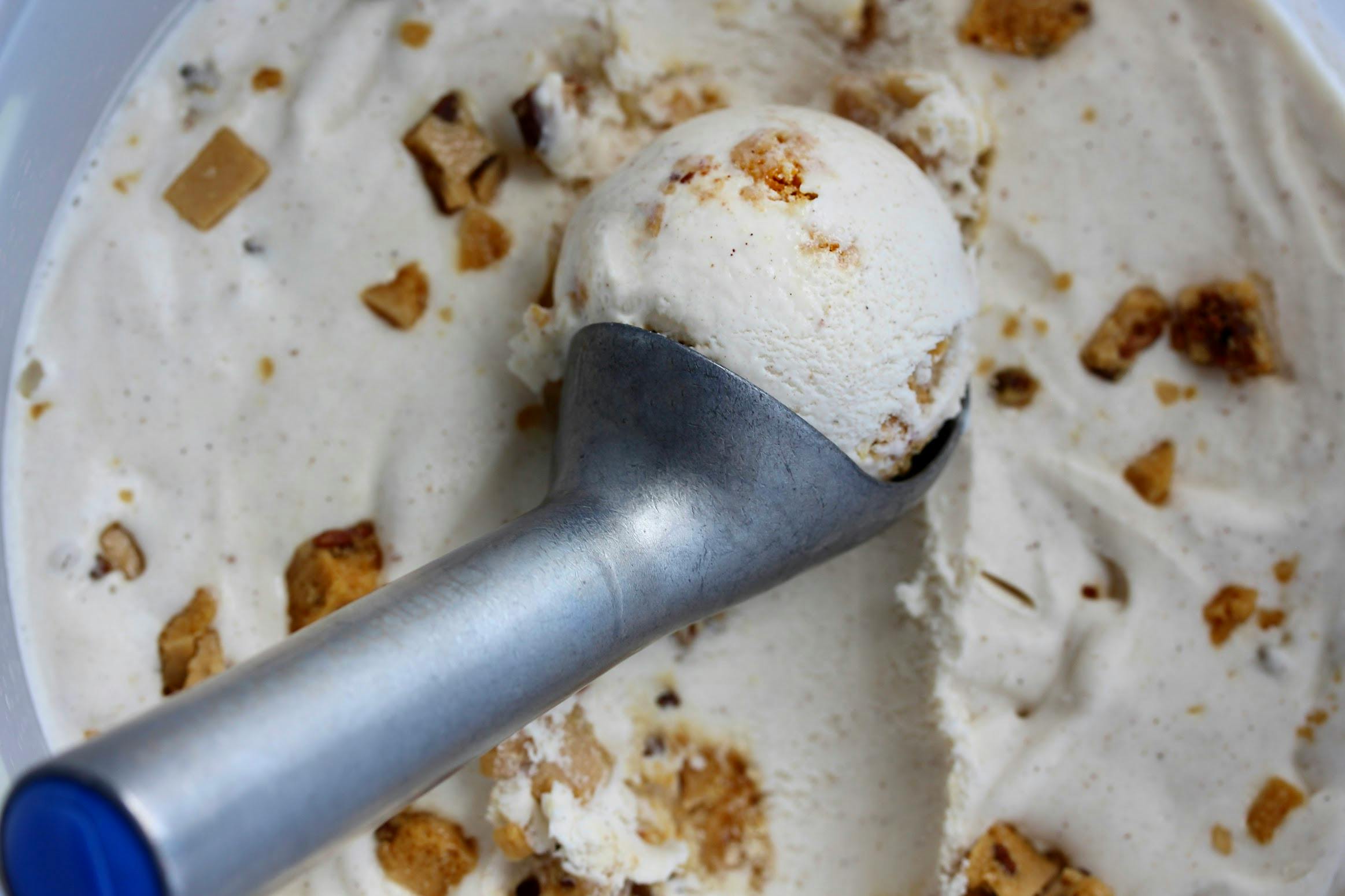 In Your Dreams Ice Cream Sundae Kit - 2 Pints by Humphry Slocombe Ice Cream - Alternate image 4