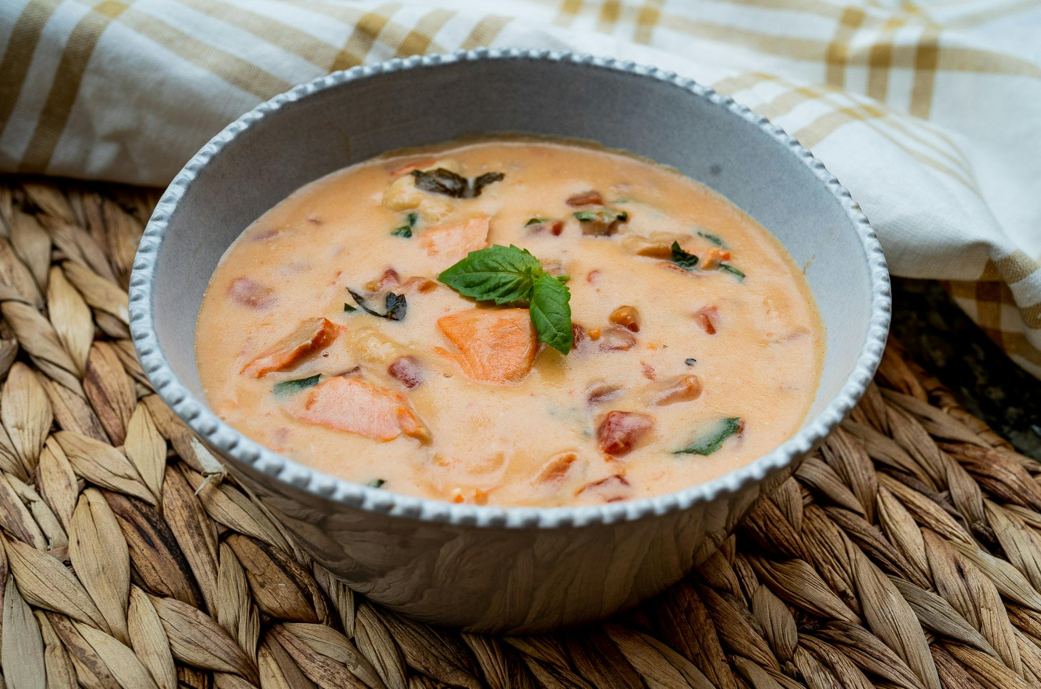 Chowder Best Seller Combo - 2 Quarts by Pike Place Chowder - Alternate image 1