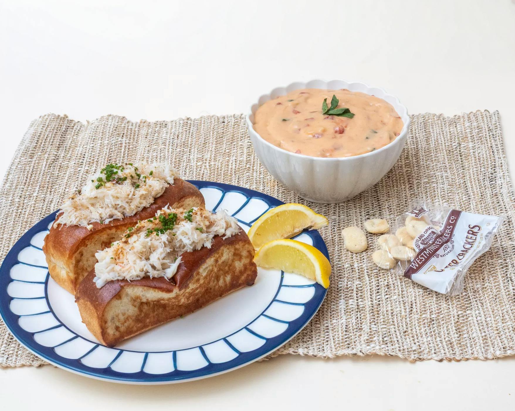 Pike Place Chowder Seattle Tailgate Kit by Pike Place Chowder - Alternate image 2