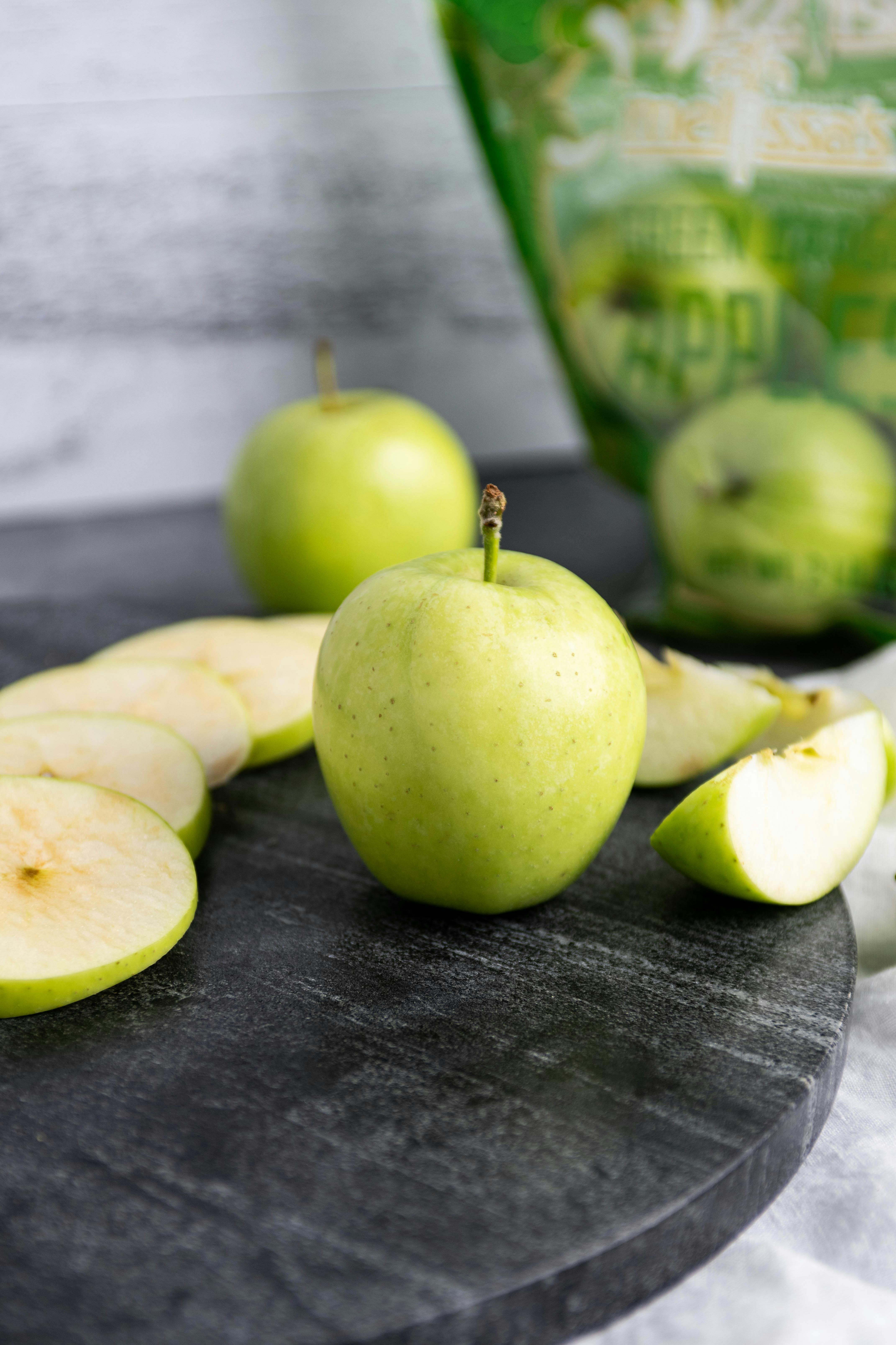 Green Dragon Apples - 3 lbs. by Melissa's Produce - Alternate image 4