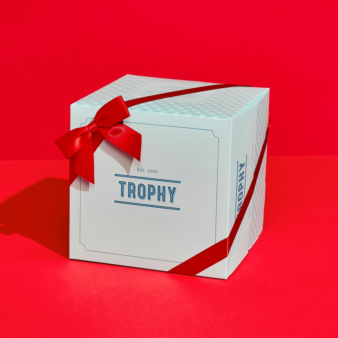 Holiday "Ribbon & Ruffles" Cake by Trophy Cupcakes - Alternate image 3