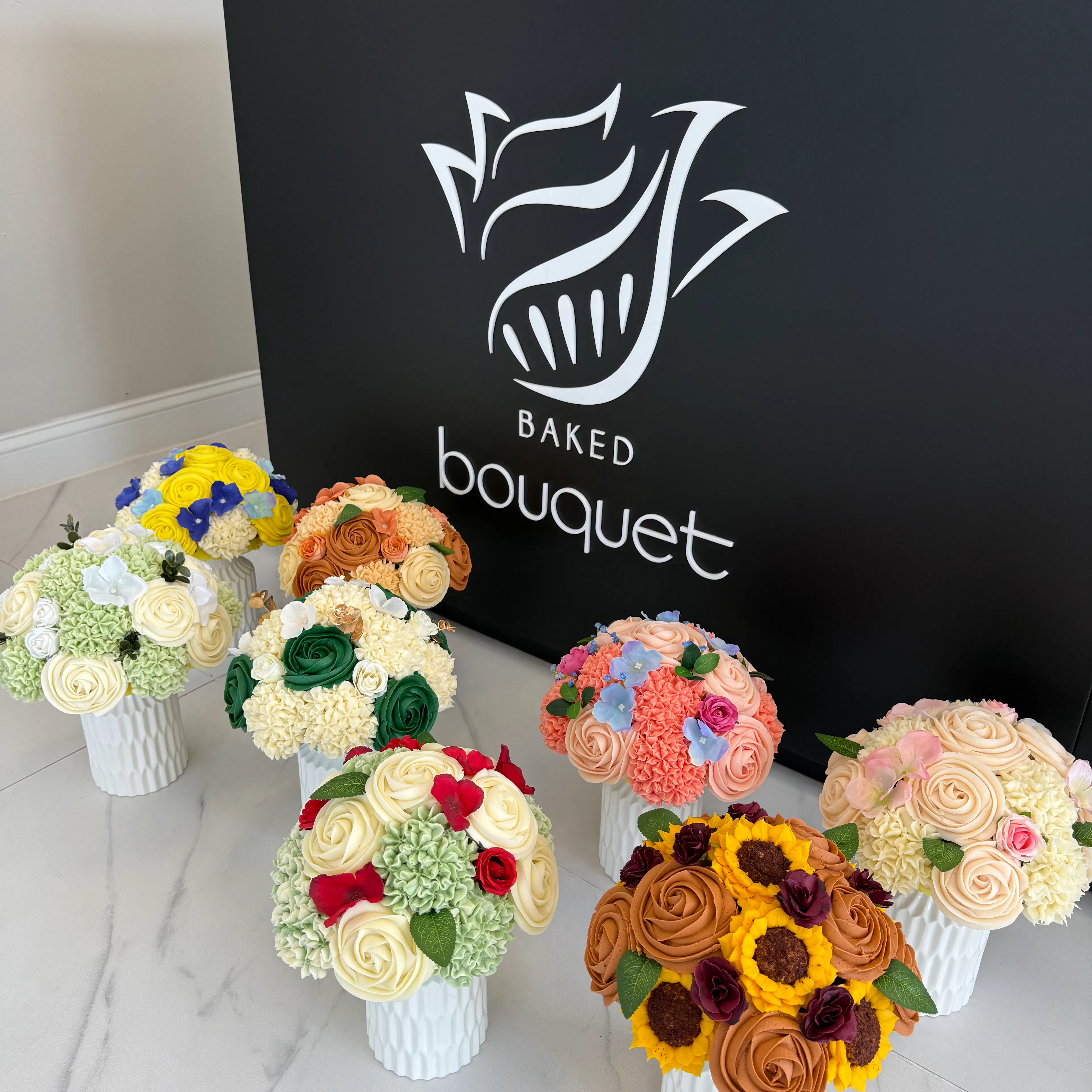 Merry Mistletoe Cupcake Bouquet by Baked Bouquet - Alternate image 1