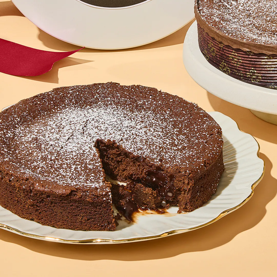 Original Molten Chocolate Cake by Jean-Georges - Alternate image 3