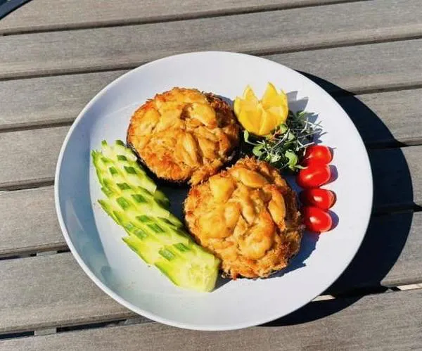 Crab-Stuffed Mushroom Imperial for 2 by Harris Crab House - Alternate image 2