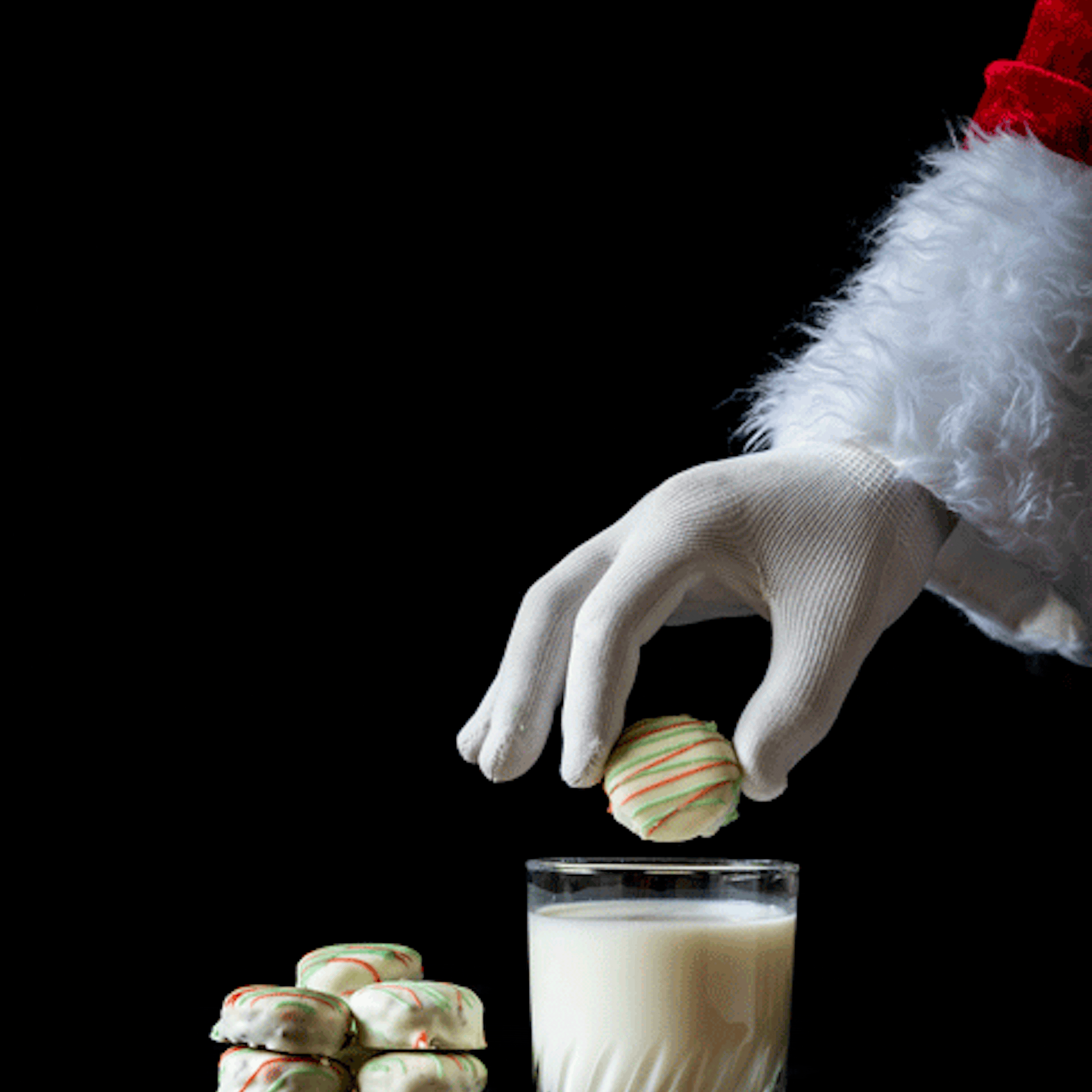 Peppermint Cake Bites by Caroline's Cakes - Alternate image 5