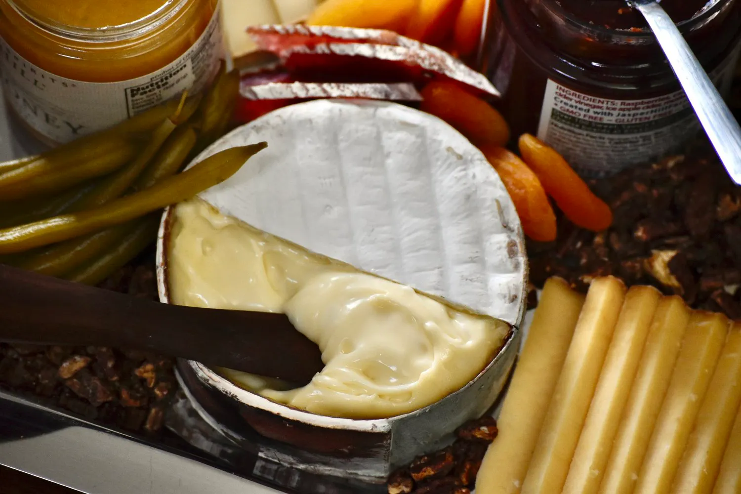 The Entertainer by Jasper Hill Farm - Alternate image 5