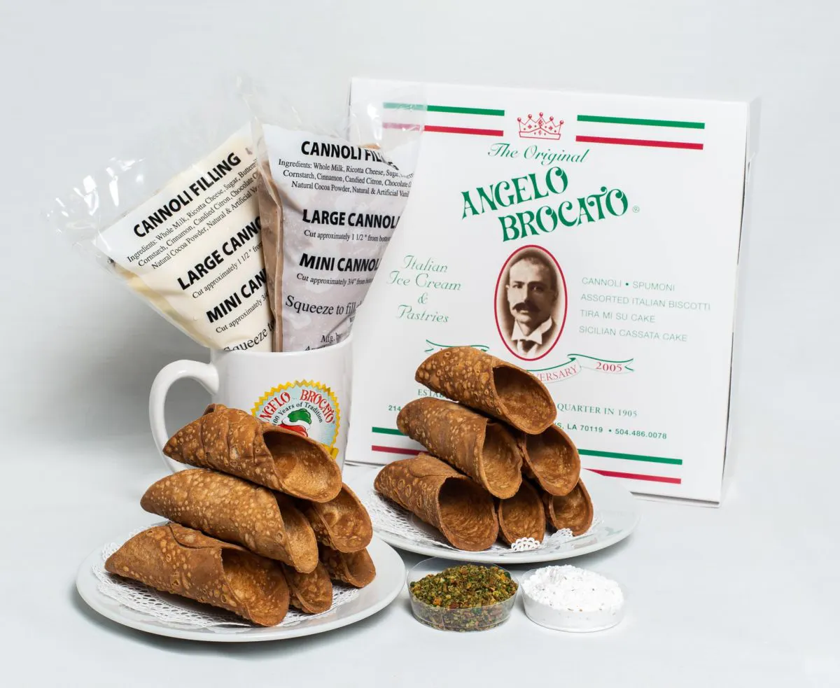 Large Cannoli Kit - 12 Pack by Angelo Brocato - Alternate image 1