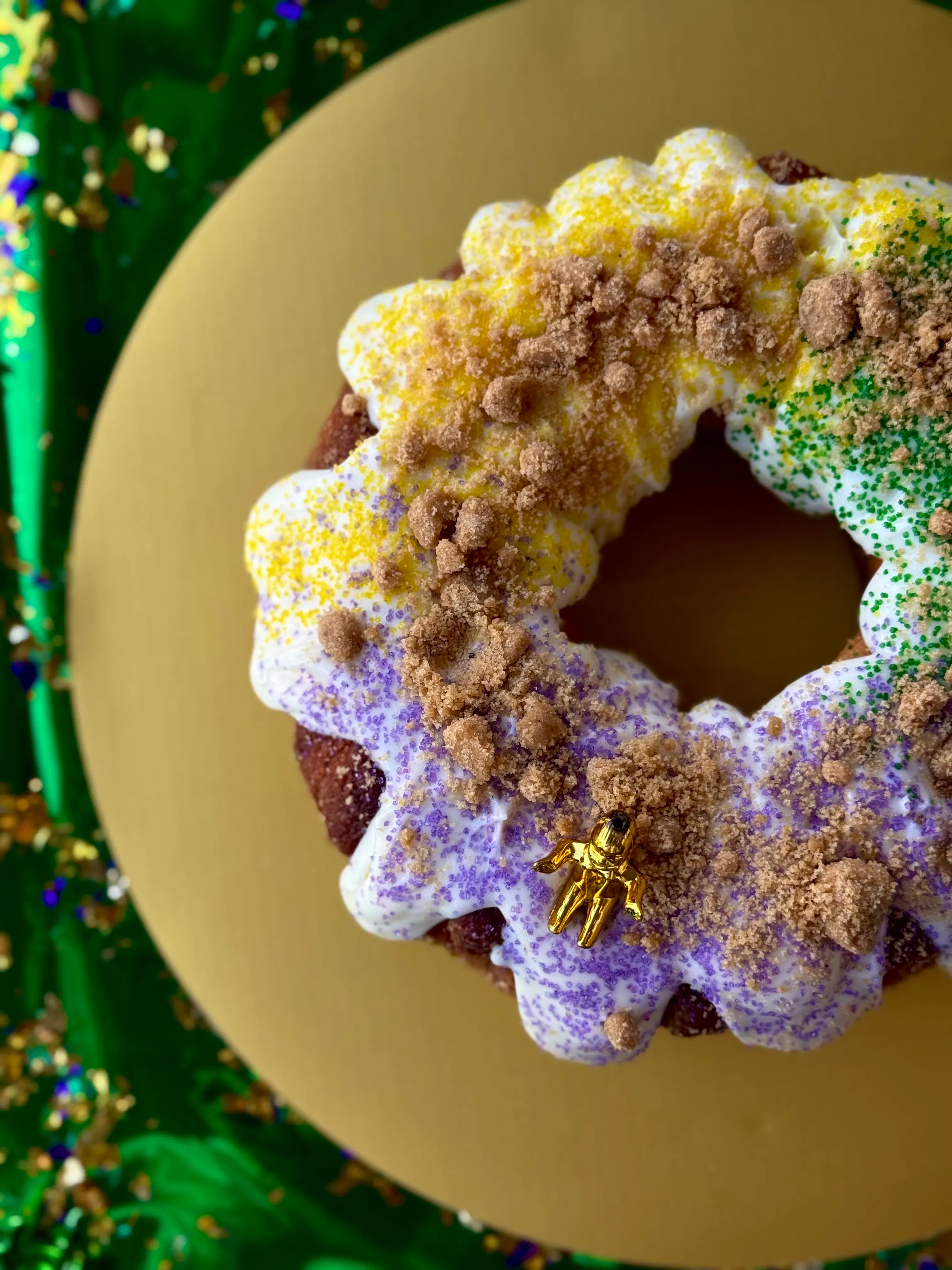 Monkey Bread King Cake by Dickie Brennan & Co. | Goldbelly