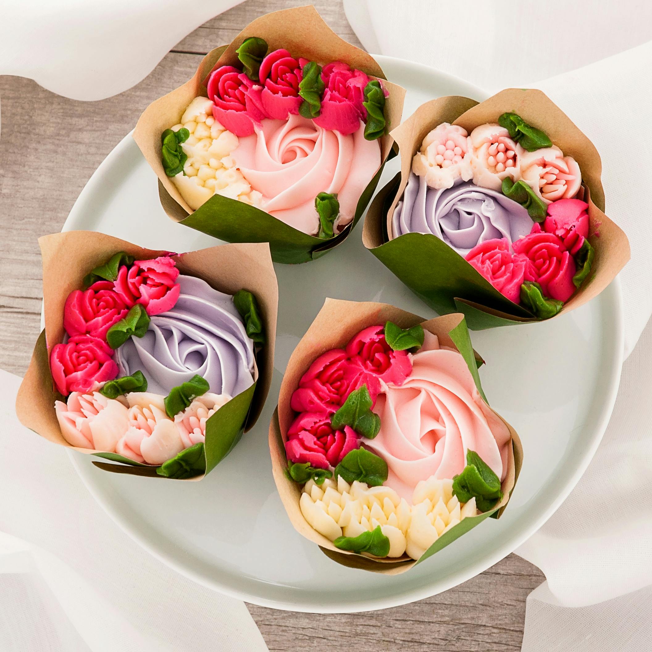 Bouquet Cupcakes - 8 Pack by We Take the Cake - Alternate image 1