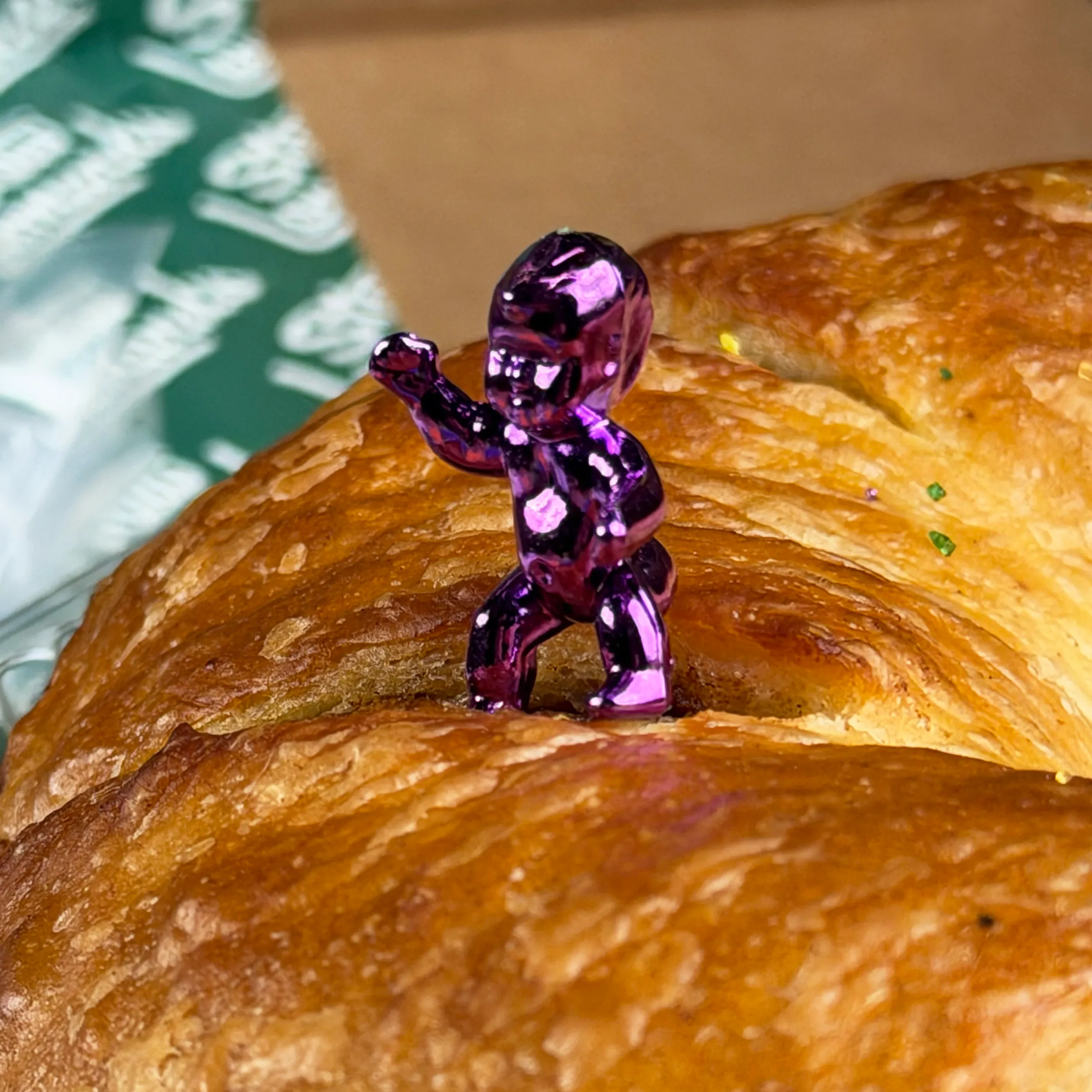 Mardi Gras King Cake by Stew Leonard's - Alternate image 7