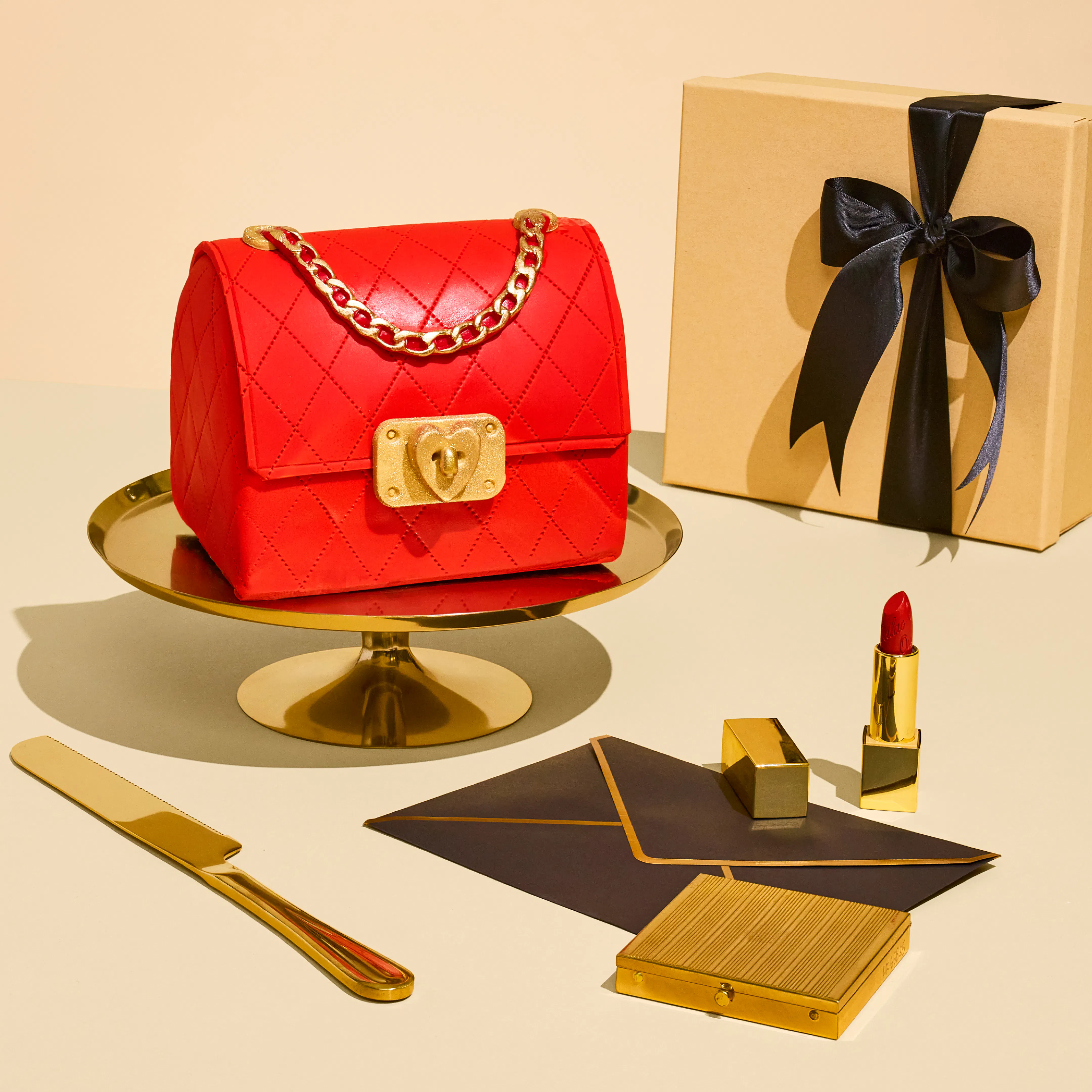 The Date Night Handbag Cake – Rouge by Duff Goldman - Alternate image 3