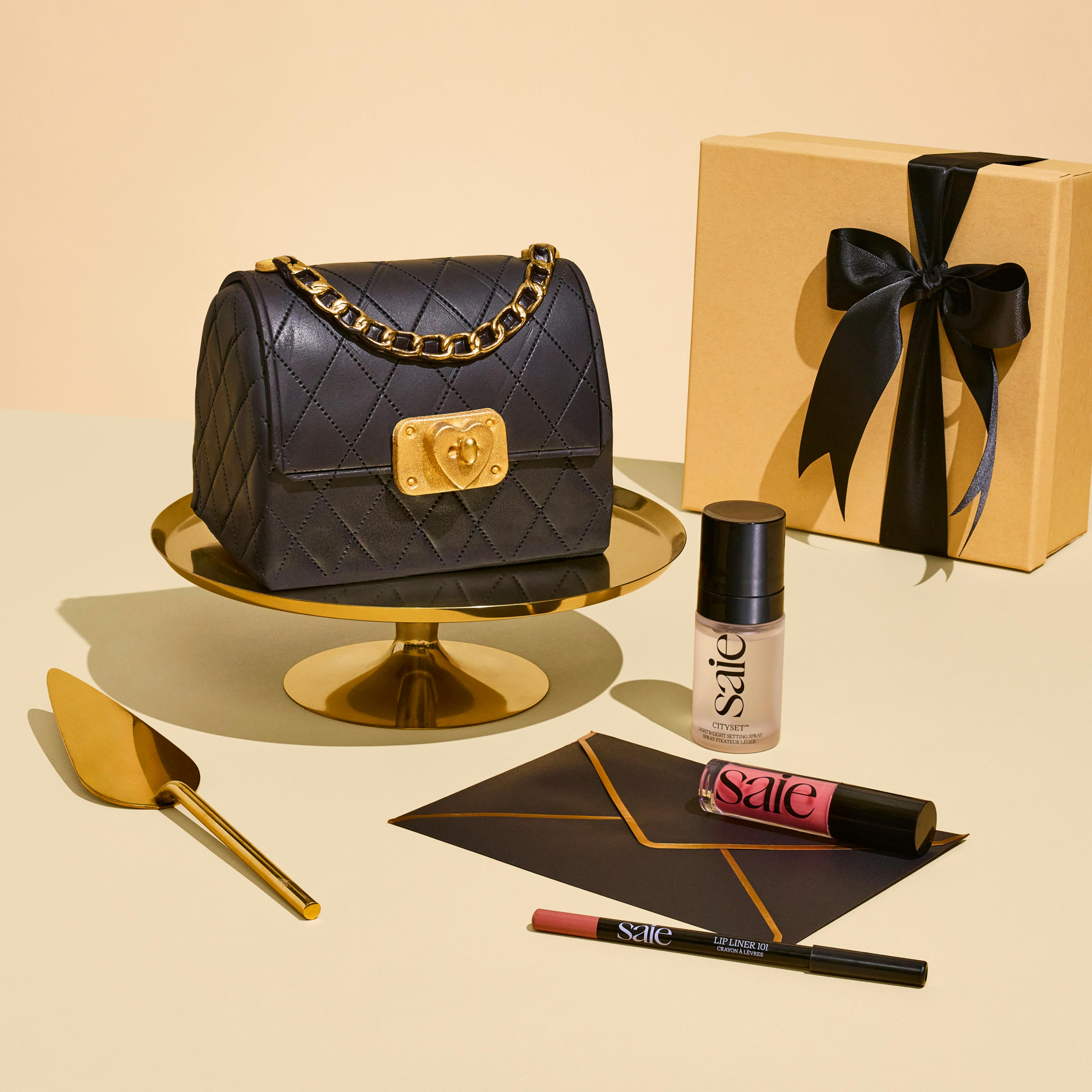 The Date Night Handbag Cake – Noir by Duff Goldman - Alternate image 3