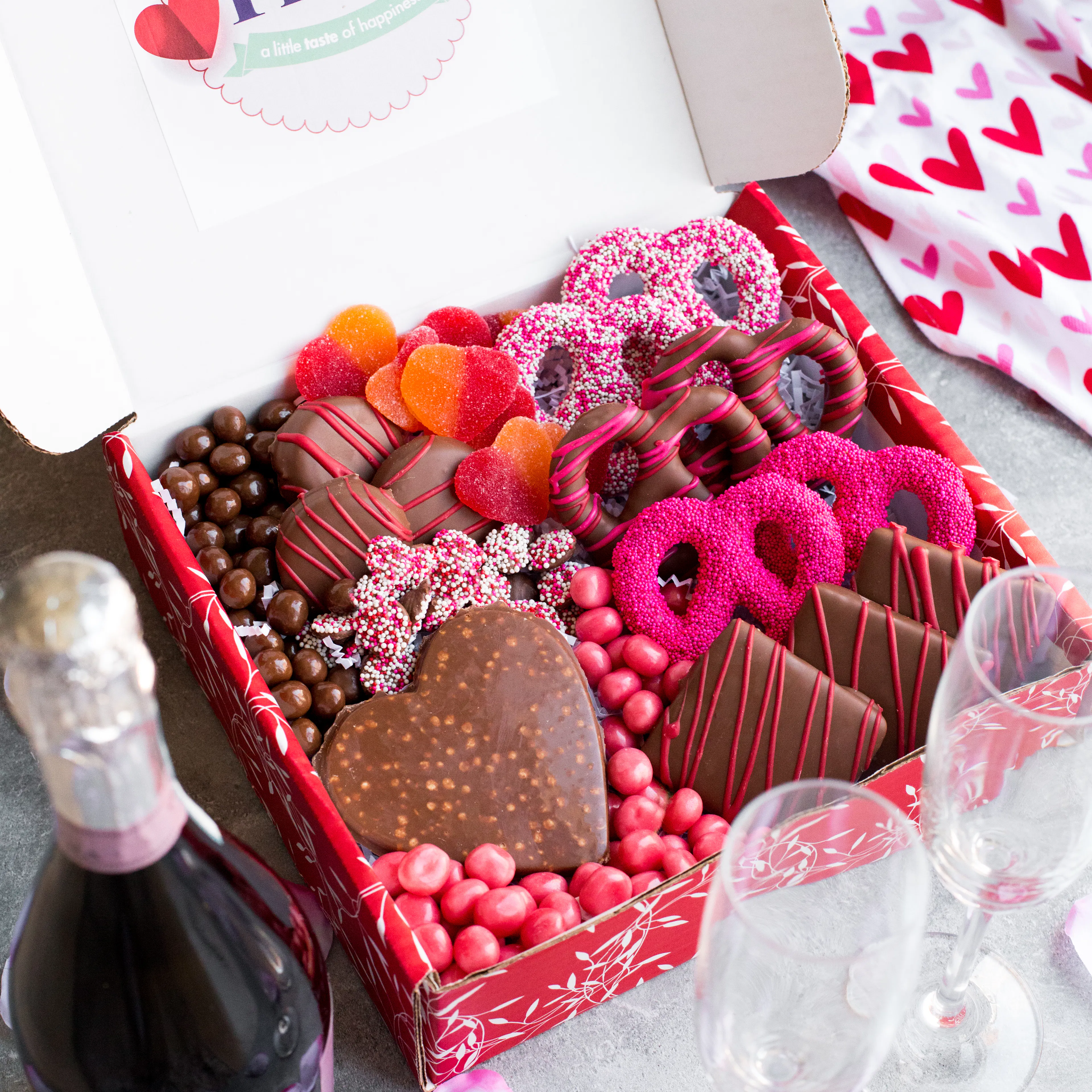 Happy Valentine's Day Box by Sugar Plum - Alternate image 3