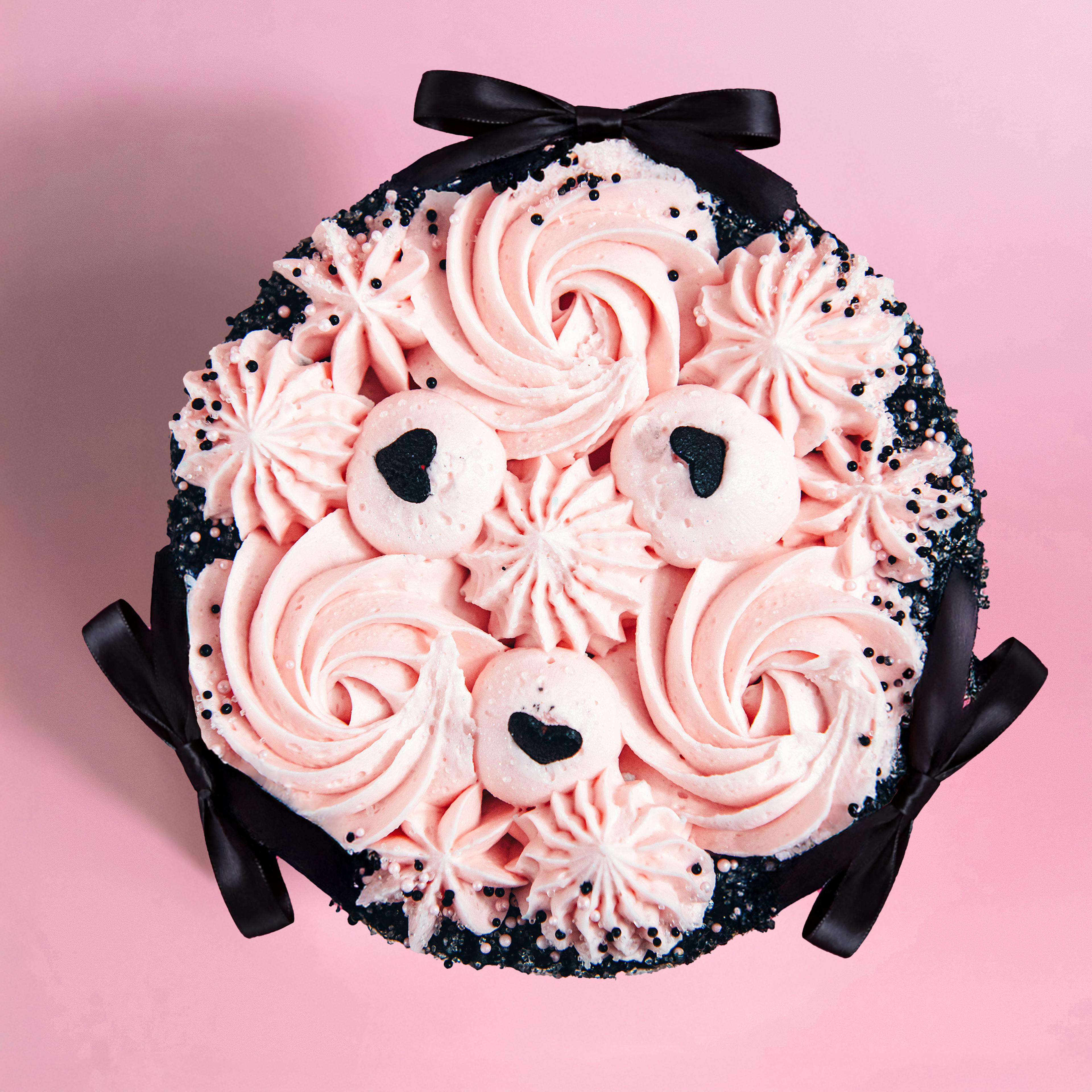 Valentine's Day "Blush, Black & Bows" Cake by Trophy Cupcakes - Alternate image 1