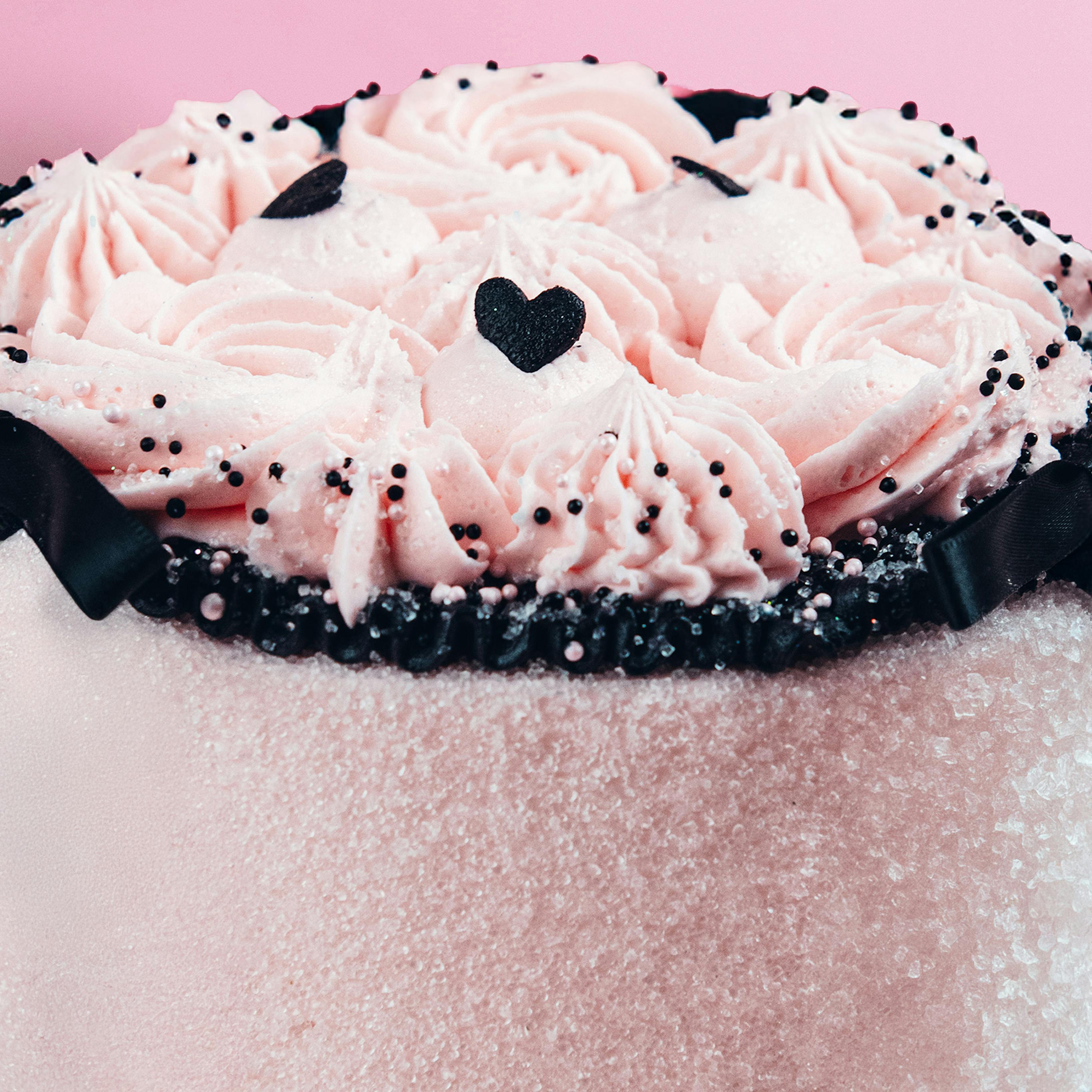 Valentine's Day "Blush, Black & Bows" Cake by Trophy Cupcakes - Alternate image 2