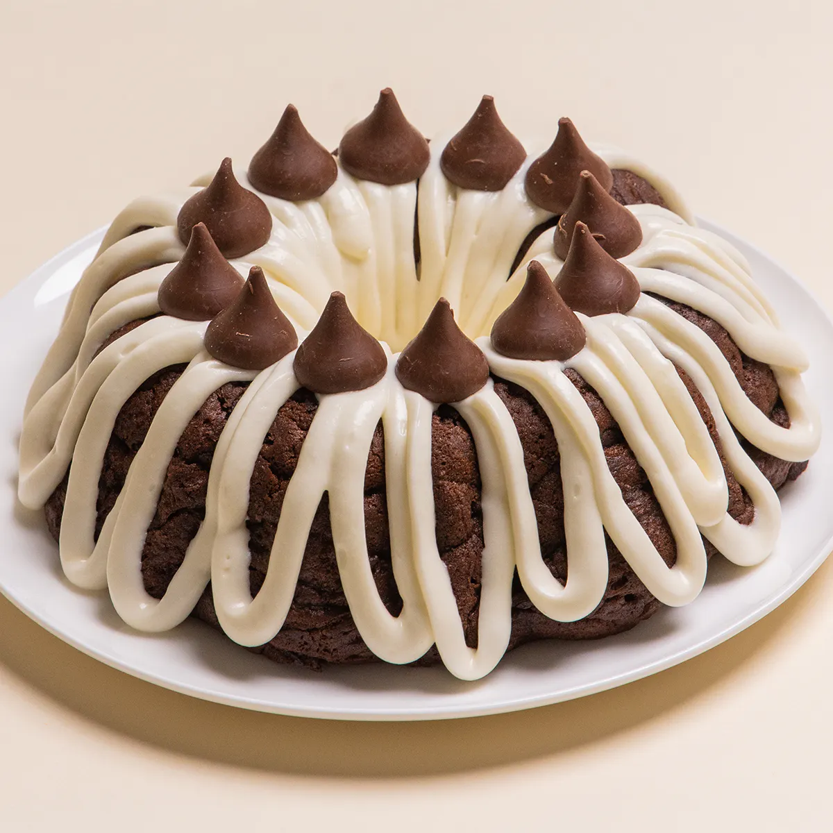 Hershey's Kisses Valentine's Day Bundt Cake by Mo's Bundt Cakes - Alternate image 5