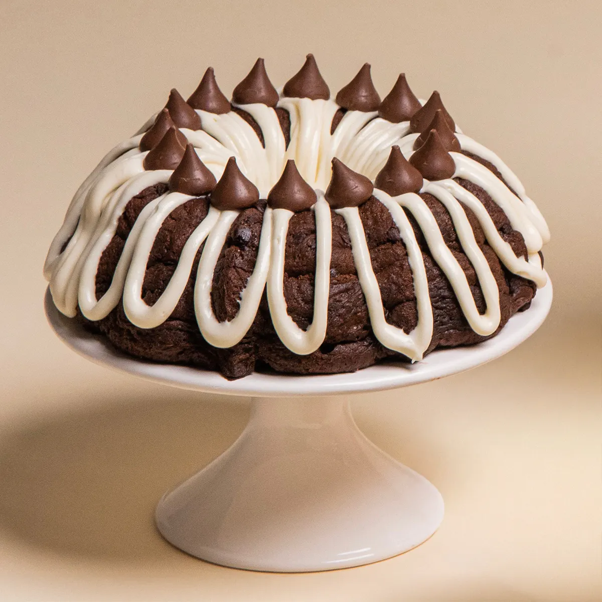 Hershey's Kisses Valentine's Day Bundt Cake by Mo's Bundt Cakes - Alternate image 4