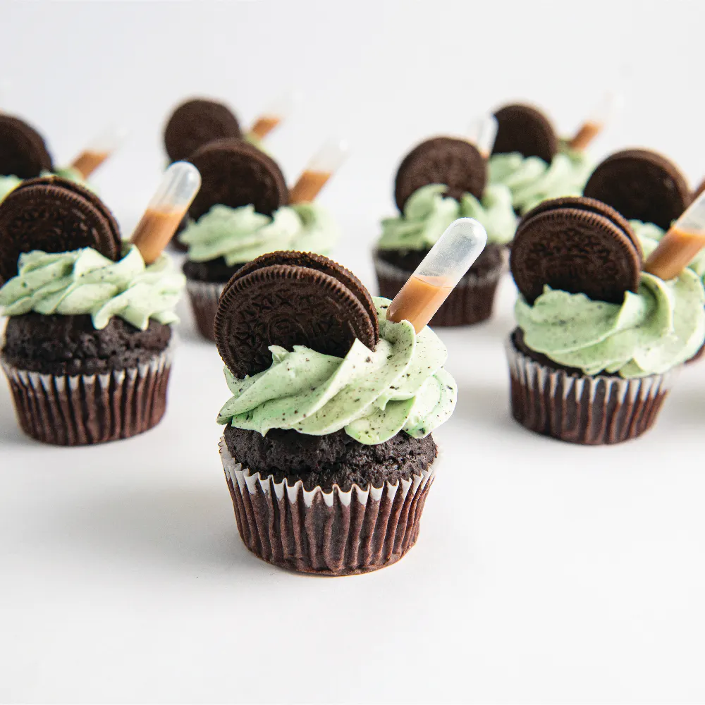Bailey's Irish Cookies & Cream Cupcakes - 12 Pack by Sweet E's Bake Shop - Alternate image 4