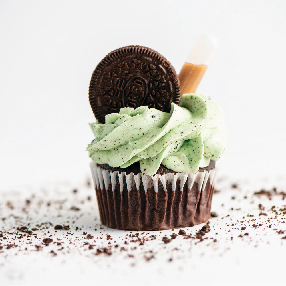 Bailey's Irish Cookies & Cream Cupcakes - 12 Pack by Sweet E's Bake Shop