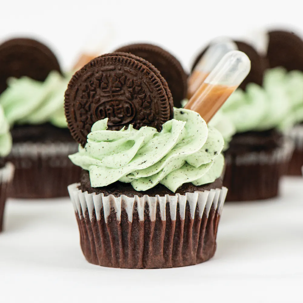Bailey's Irish Cookies & Cream Cupcakes - 12 Pack by Sweet E's Bake Shop - Alternate image 2
