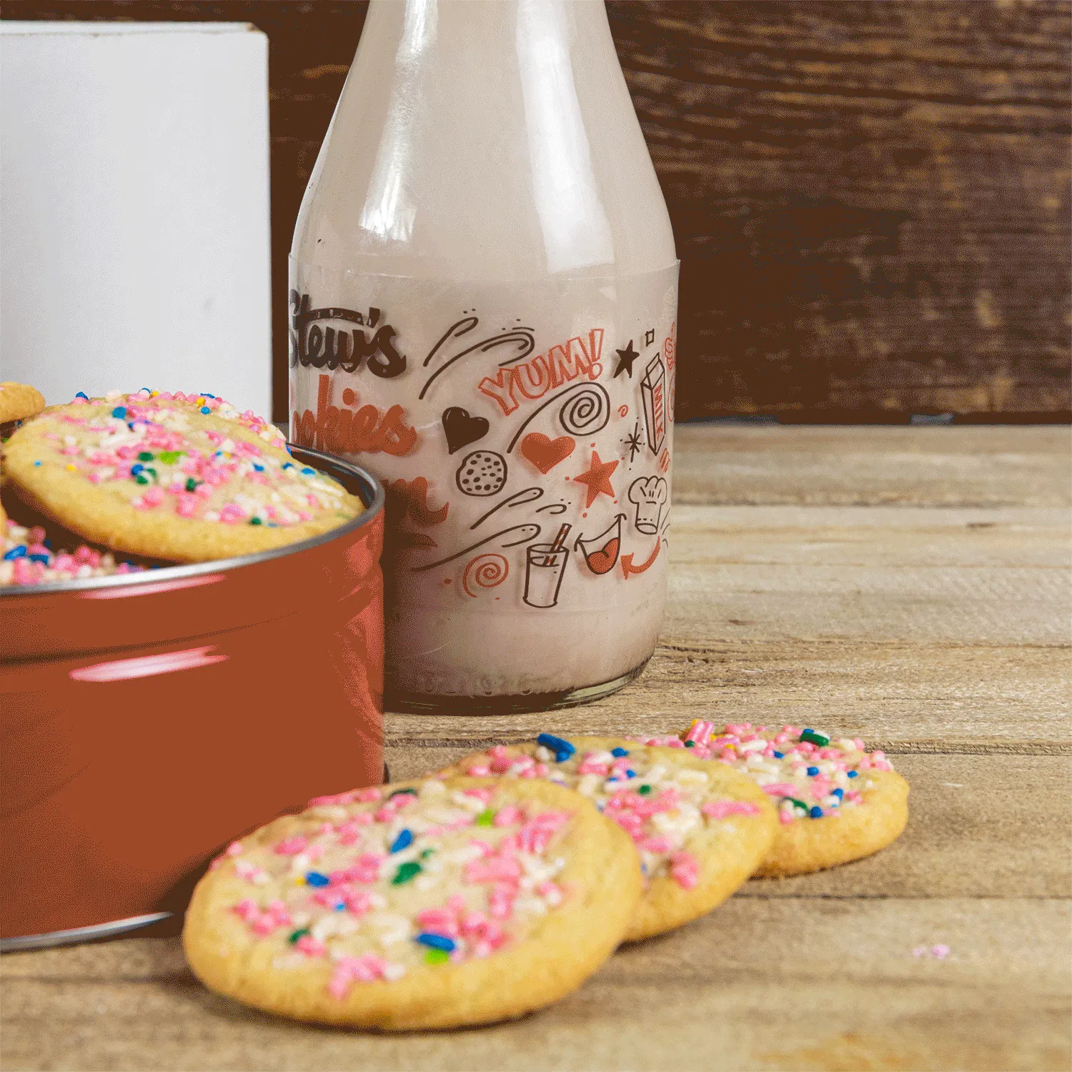 Stew's Cookies & Cream Milk + Cookie Tin Combo by Stew Leonard's