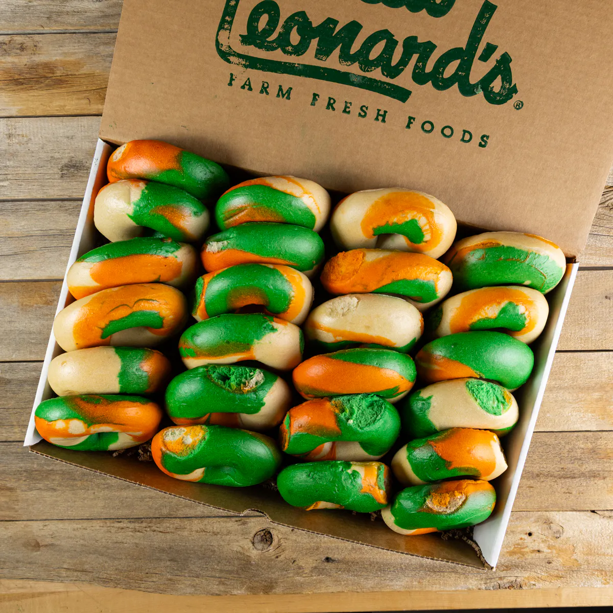 St. Patrick's Day Bagels - 2 Dozen by Stew Leonard's - Alternate image 3