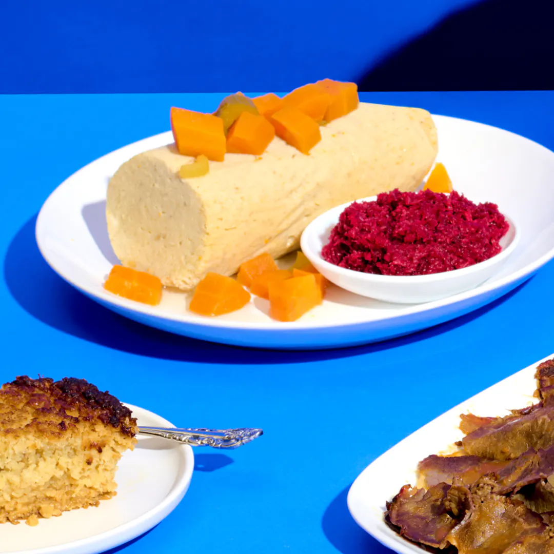 Complete Kosher Passover Seder for 4-6 by Lido Kosher Deli - Alternate image 1